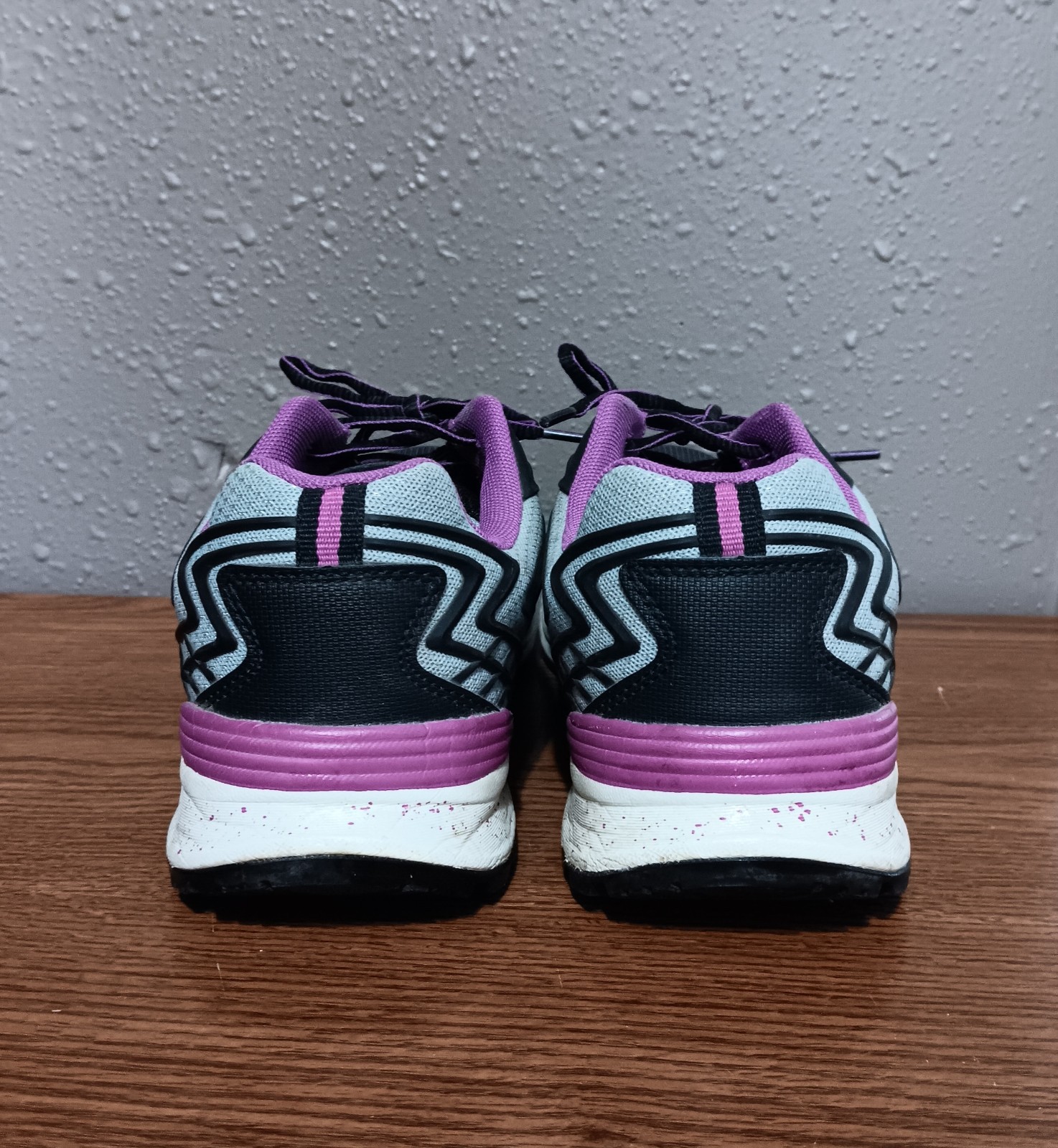 Women’s Size 12 Maddox Composite Toe Work Shoes Sneakers