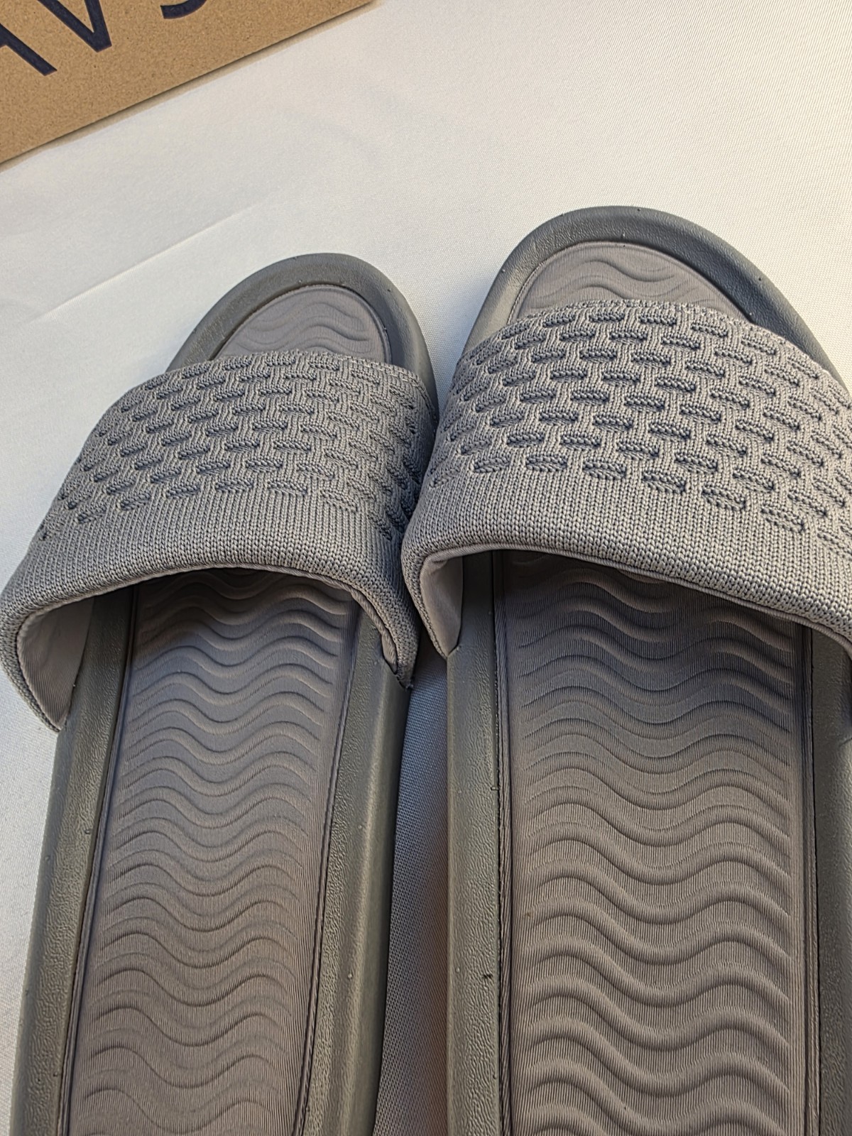 SUAVS Women’s Size 9 Slip On Shoes The Eddy Slate Gray New In Box Comfort Shoes