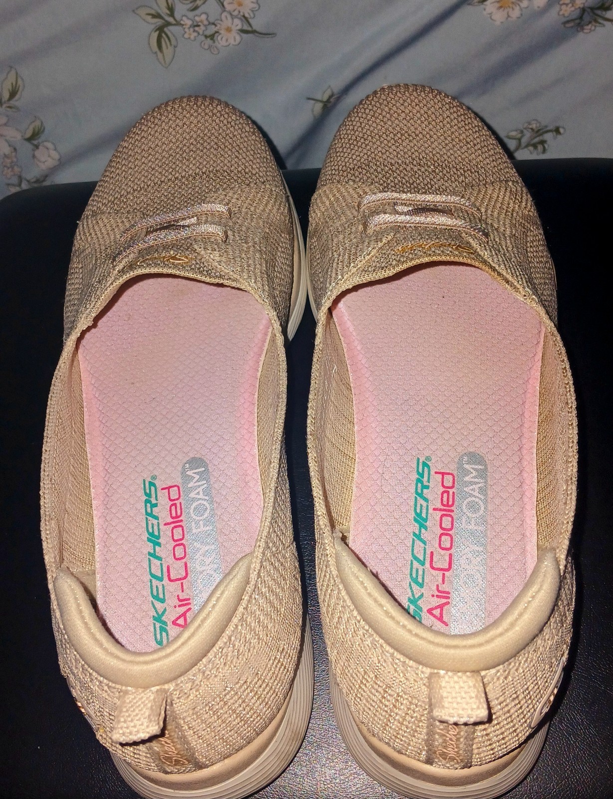 Skechers Air Cooled Memory Foam Stretch Fit Beige Knit Slip on Shoes Size 8