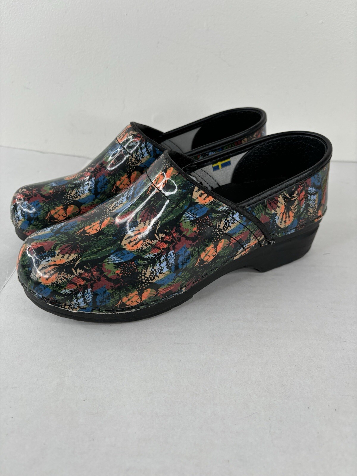 Bjork Swedish Comfort Shoes Clogs Women’s Size 39-40 US 8.5-9 Water Colors Print