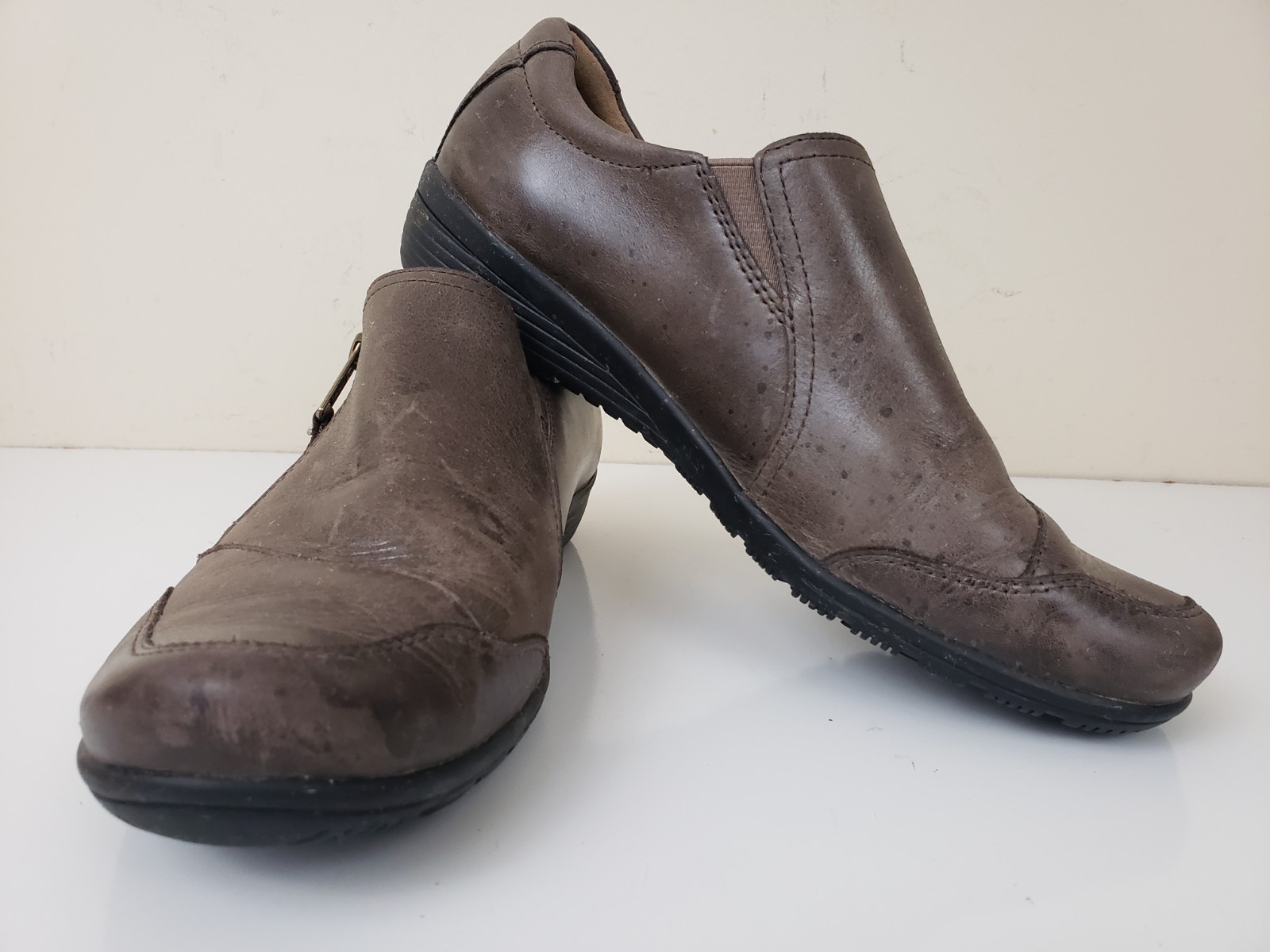 Taos Womens Character Womens Shoes Size 8.5 Steel Distressed Leather Bohemian