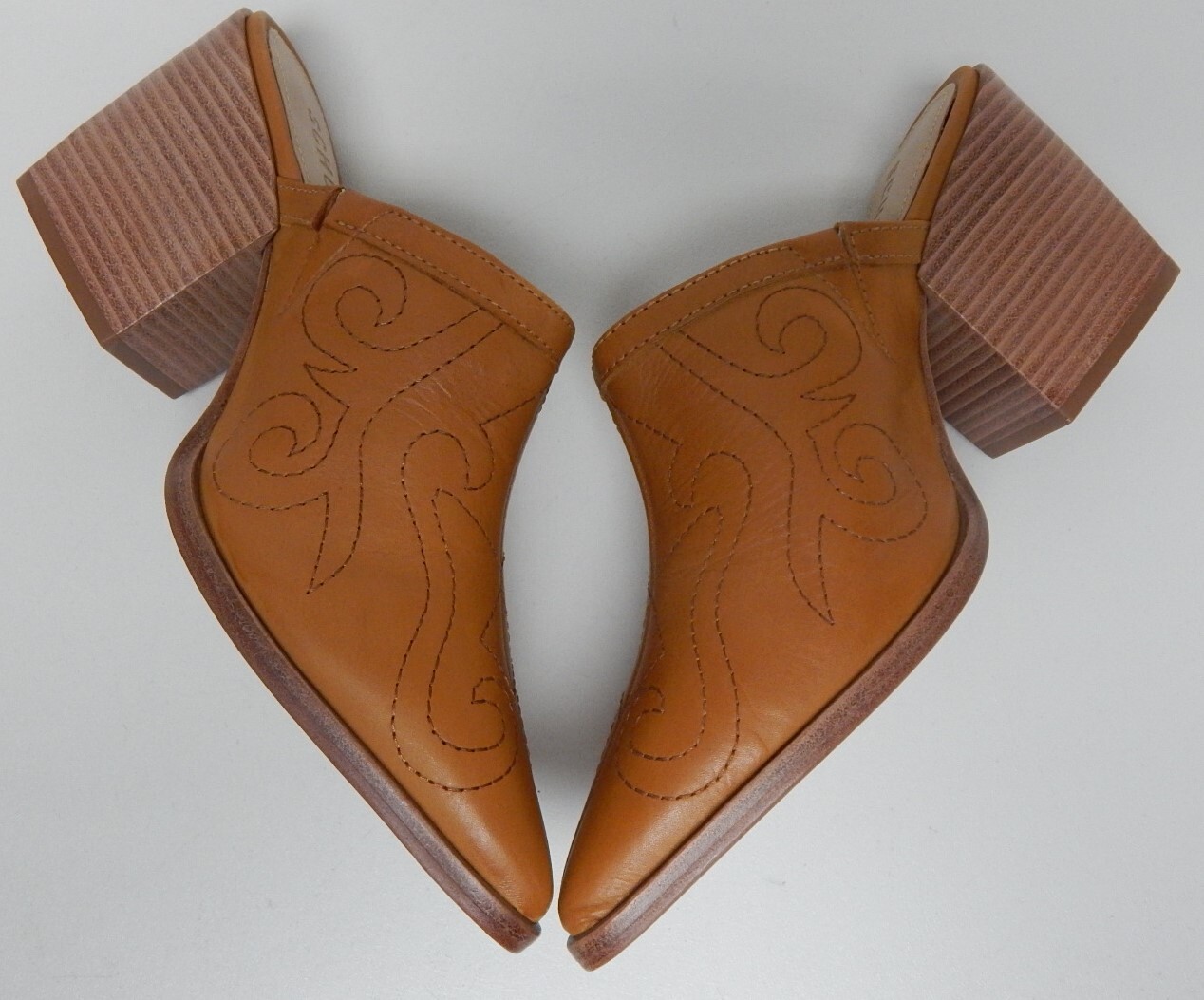 Schutz Zarly Size 9 M (B) Women’s Leather Pointed Toe Heeled Mules Golden Ochre