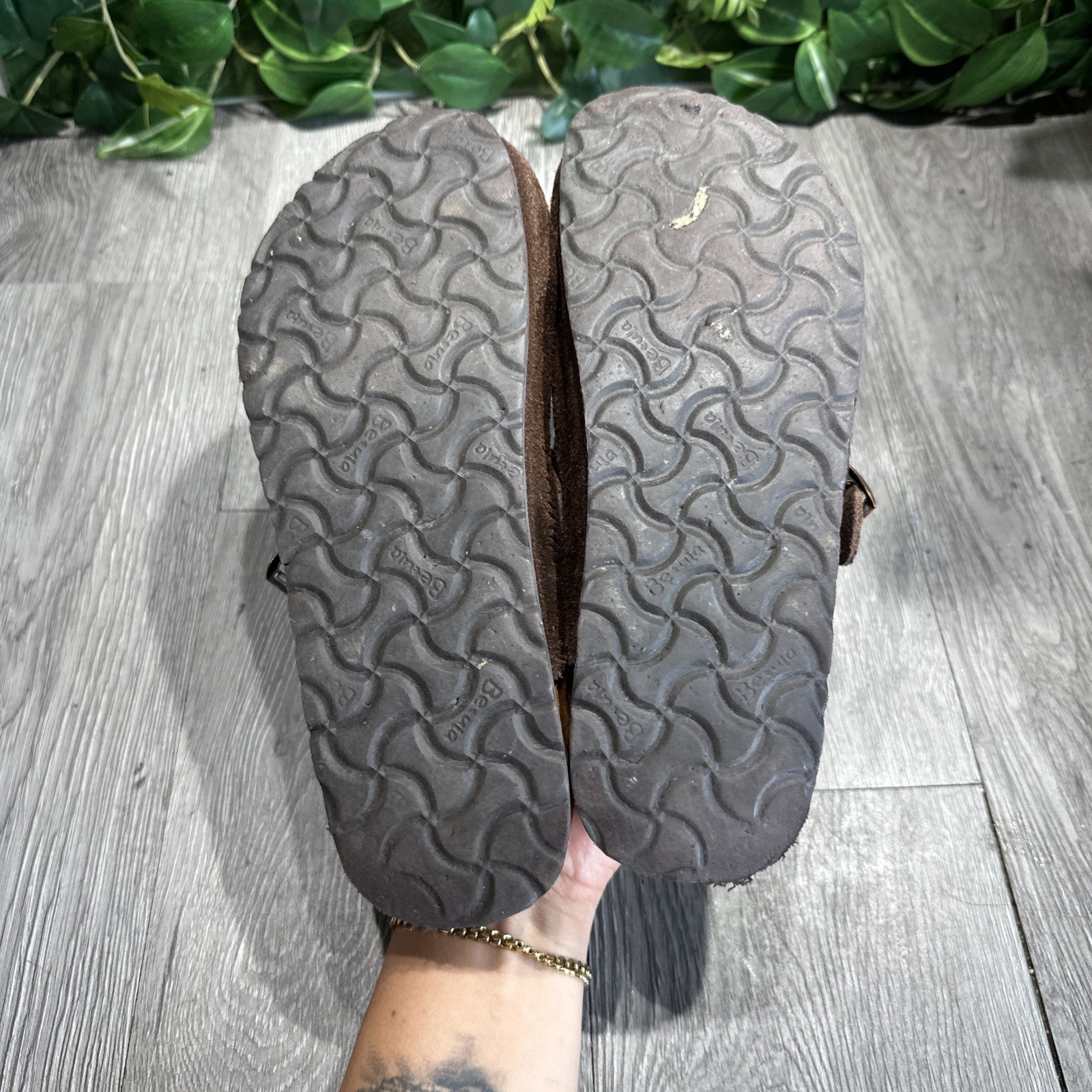 Betula By Birkenstock Shoes Mens 6 Womens 8 Boston Casual Mule Clogs Brown Suede