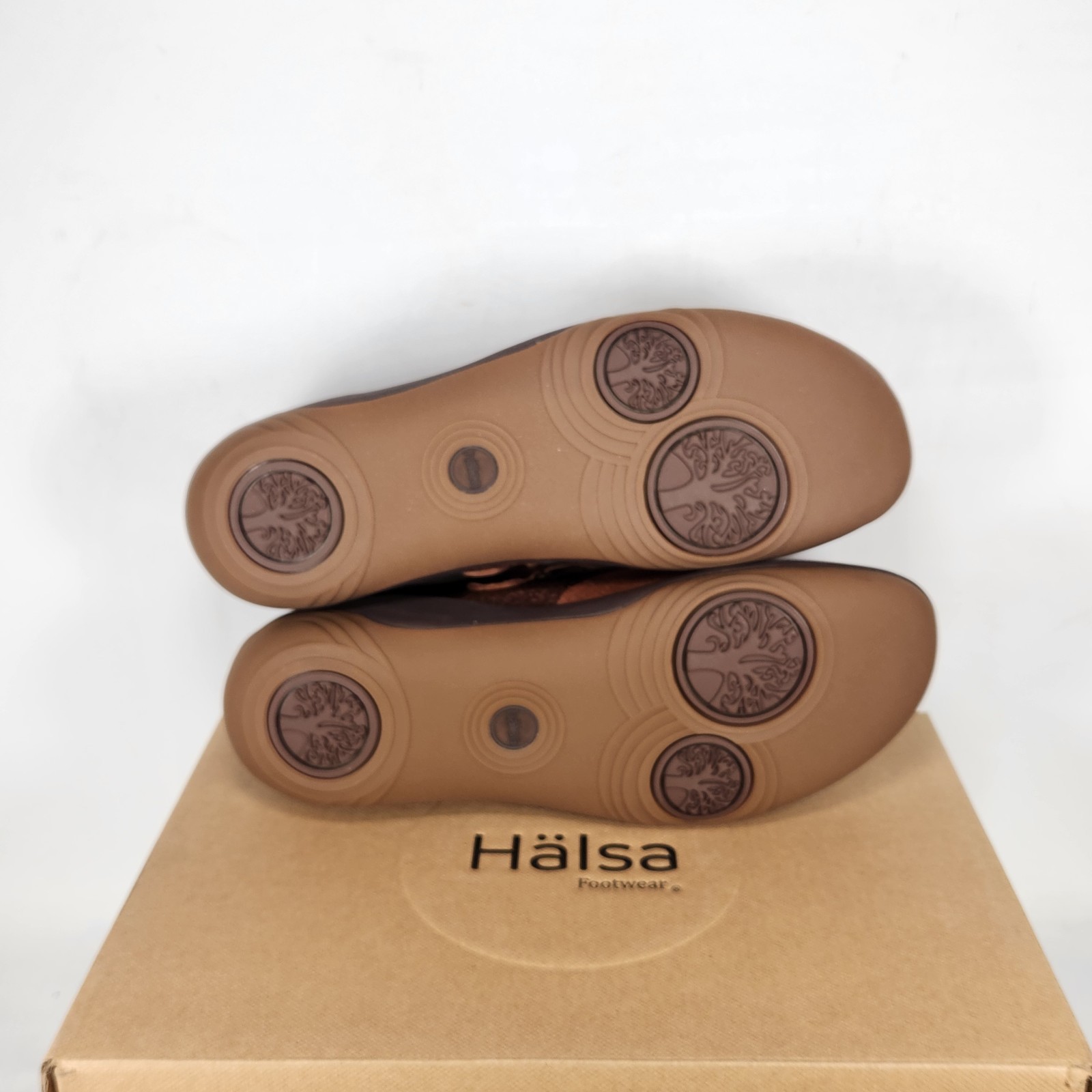 10 WIDE – Halsa Aloe – Brown LEATHER Pattern Embossed