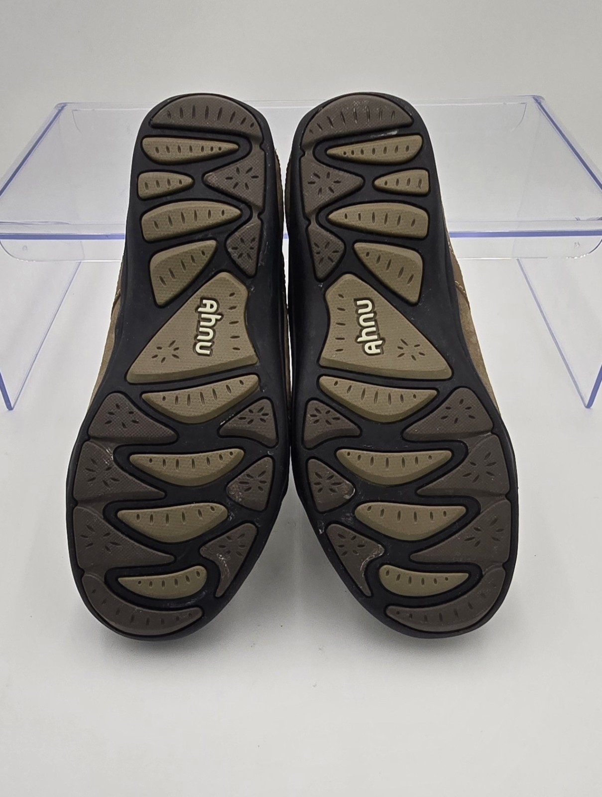 AHNU Benicia Mary Jane Outdoor Brown/Tan Flats Light Hiking Women’s Size 6.5