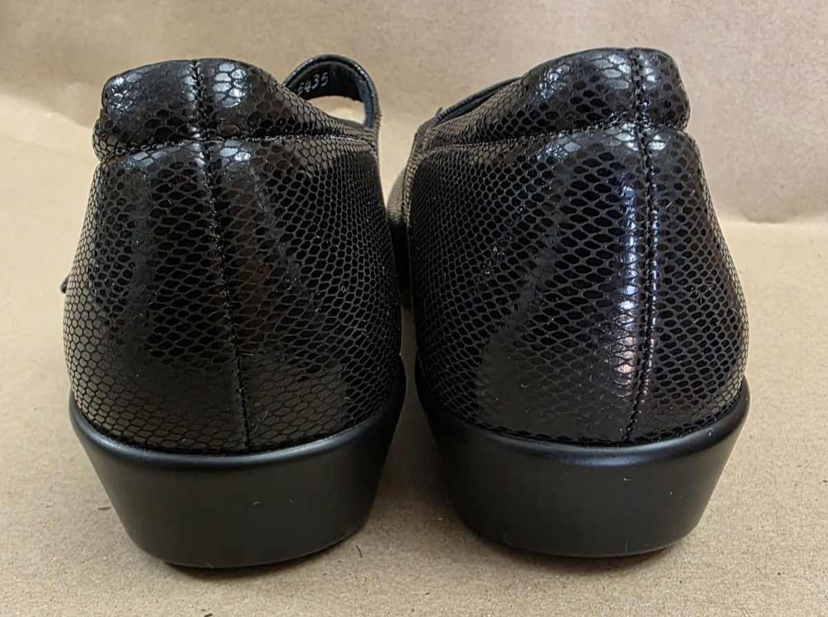 SAS (Sz 10.5 W) Maria Mary Jane Shoes Women’s Black Snake Print Leather Comfort