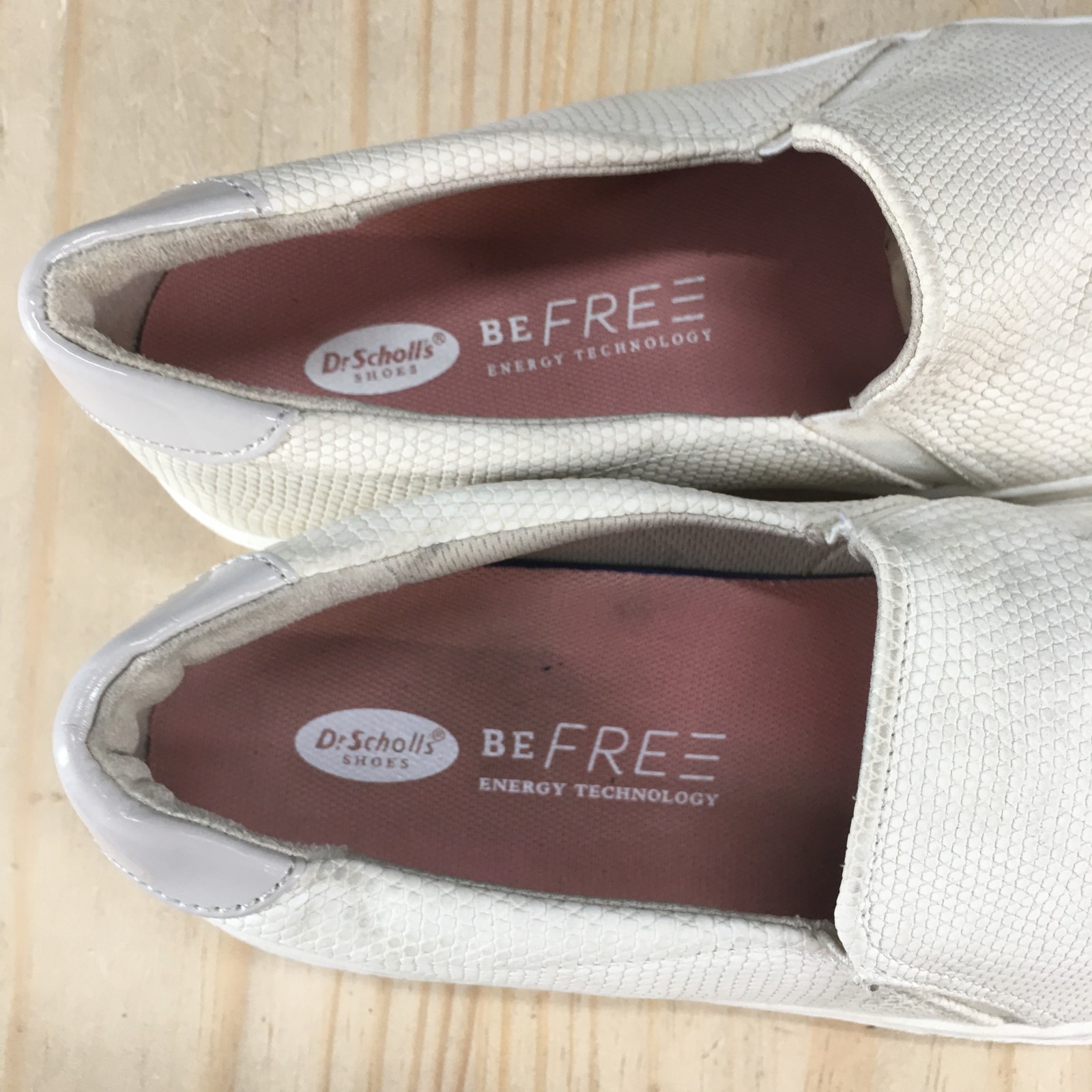 Dr. Scholls Shoes Womens 7.5 M Nova Slip On Sneakers Beige Faux Leather Comfort
