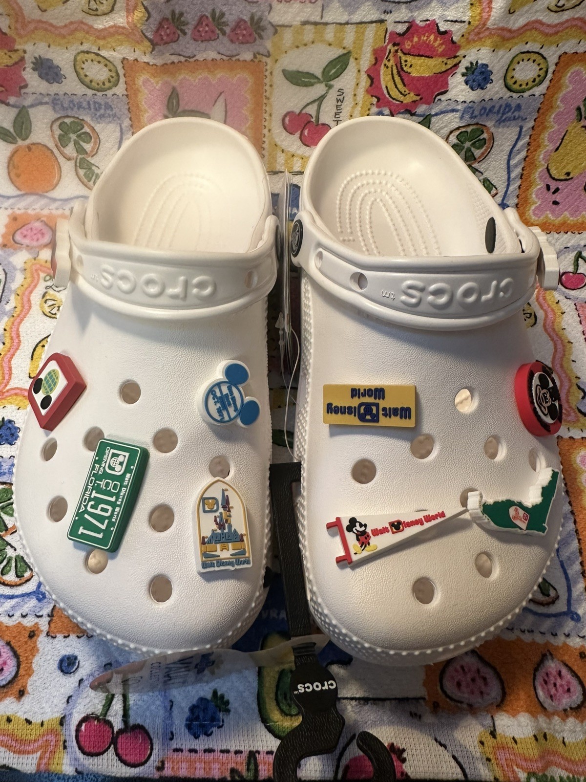 NWT❤️Crocs Classic M5/W7 White DTP License Plate Disney Vault Collection Clogs🥳