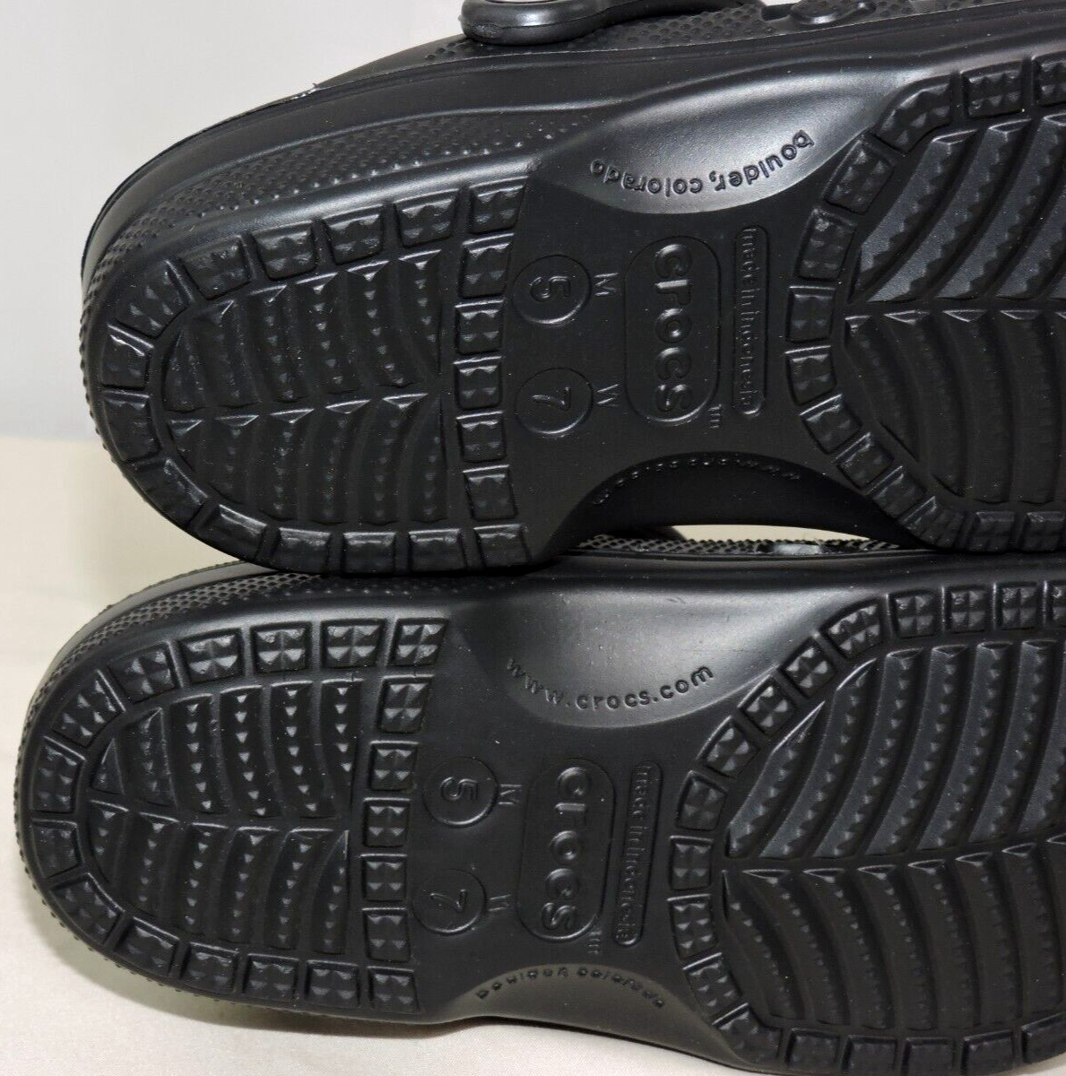Crocs Unisex Black Baya Clogs Shoes Men’s 5 US / Women’s 7 US