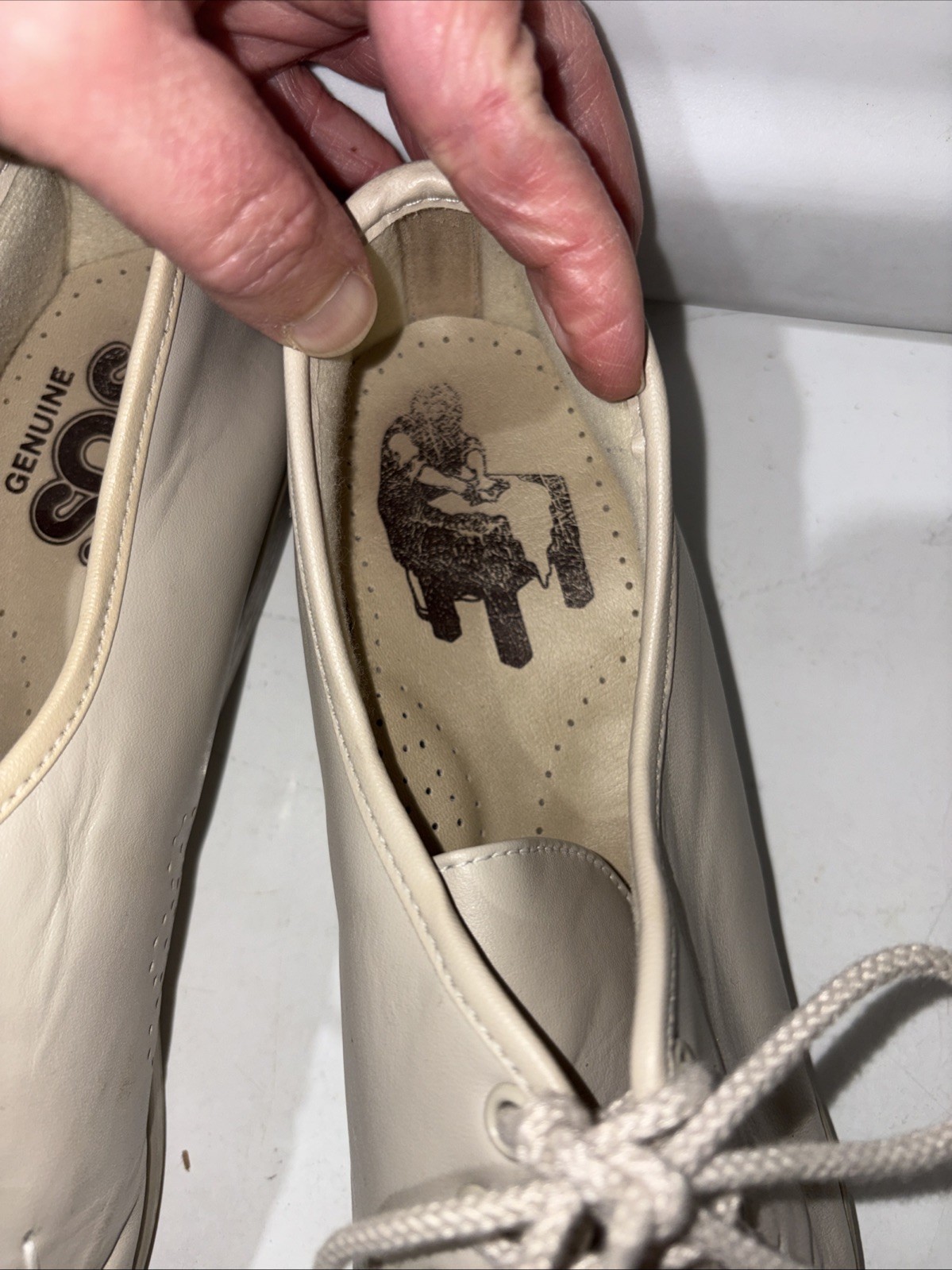SAS Siesta Womens Shoes 8.5 M Beige Lace Up Leather Handsewn Moccasin USA Made