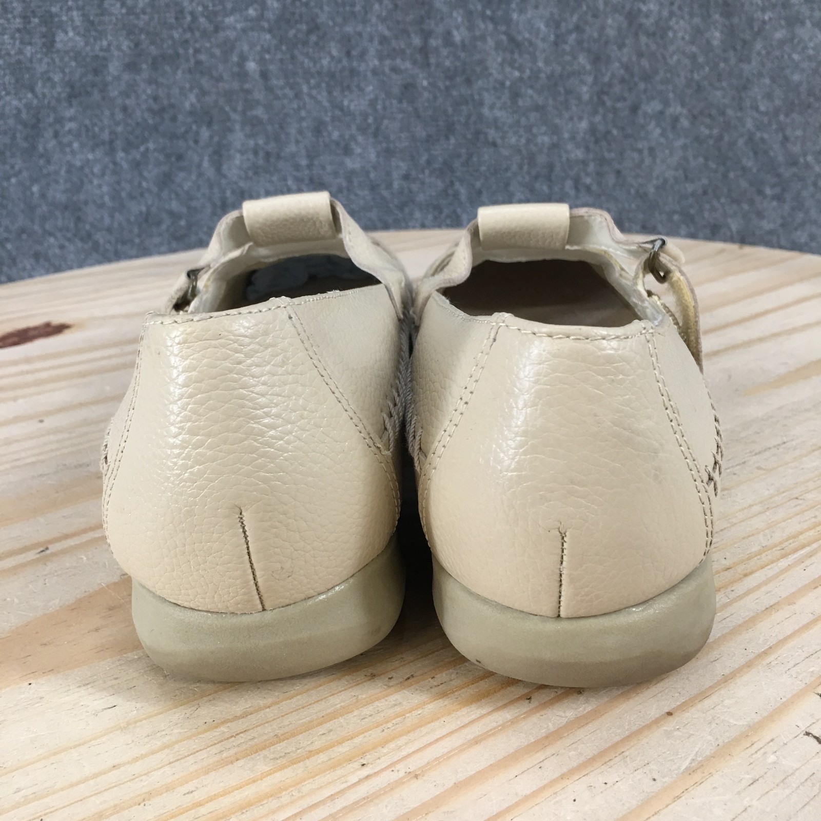 Mushrooms Shoes Womens 7 M Beige Mary Jane Leather Woven Casual Hook & Loop Low