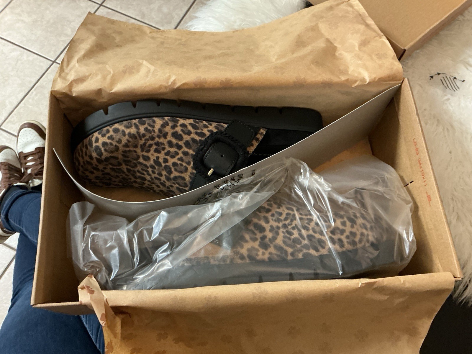 Lucky Brand Sachie Leopard Print Suede Buckle Hardware Clogs Women’s Size 8