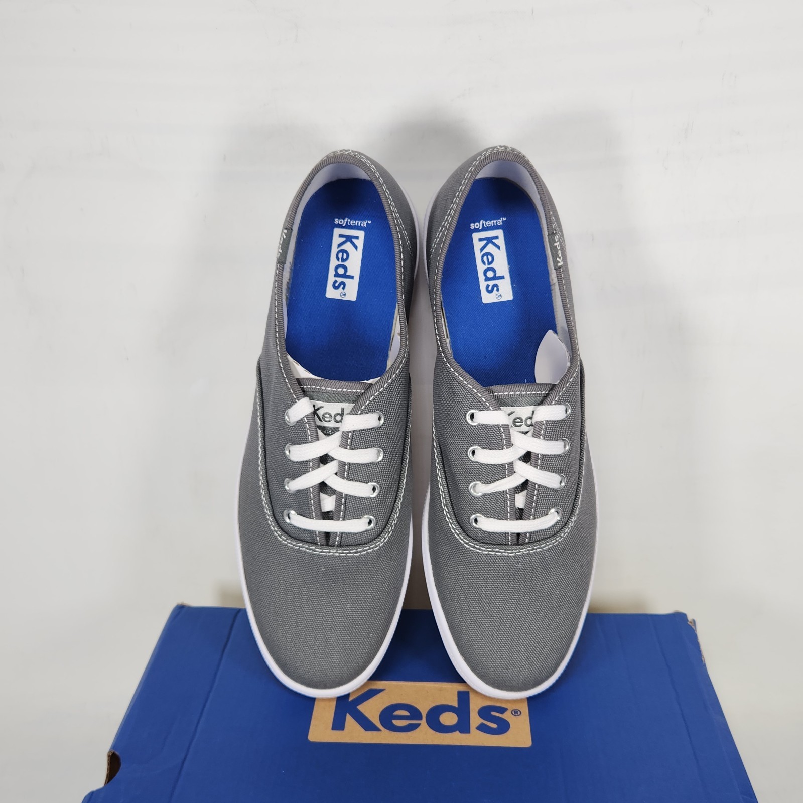 8 WOM – KEDS Champion – Gray Canvas