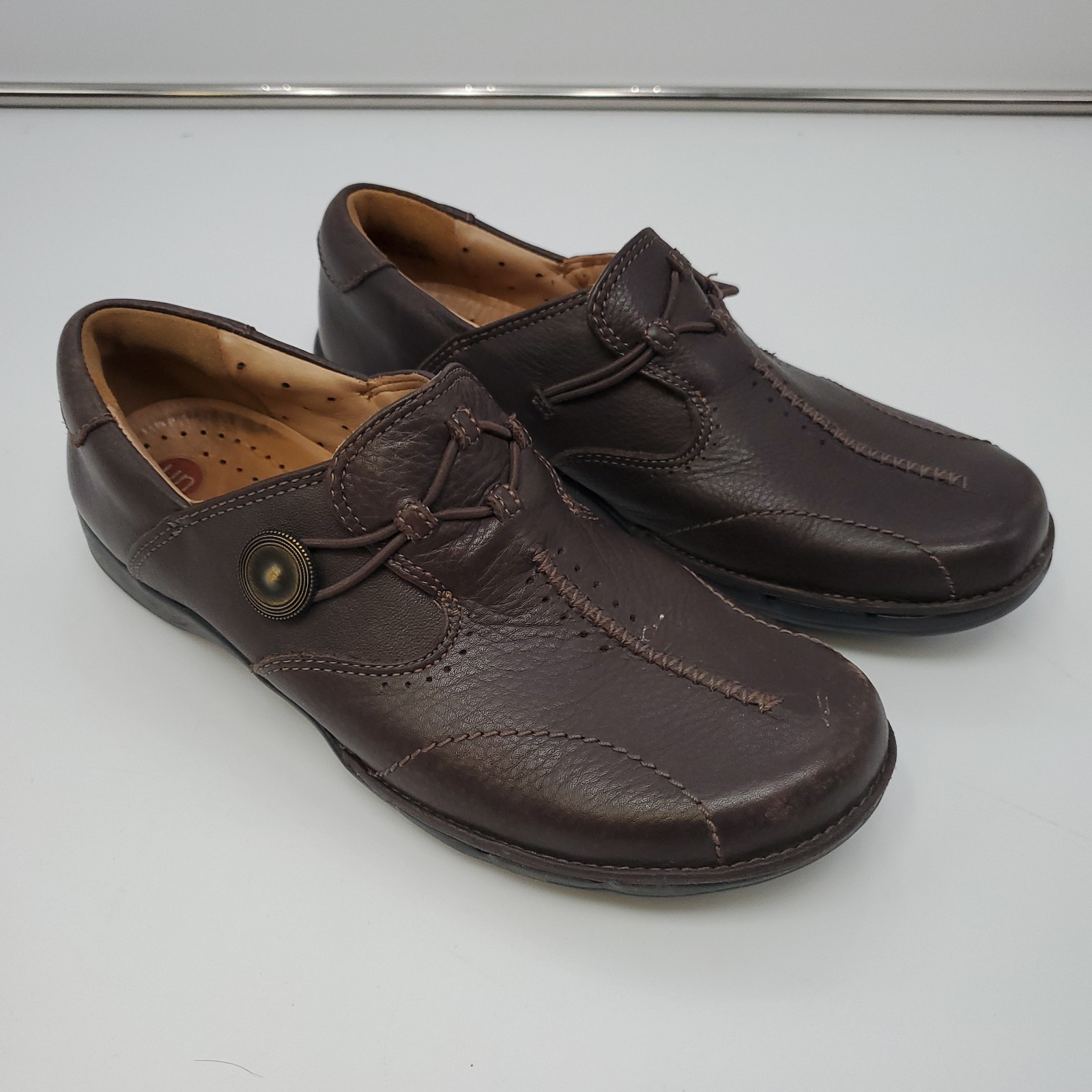 Clarks Unstructured Women’s 6.5M Un Loop Dark Brown Leather Slip-On Shoes 60901
