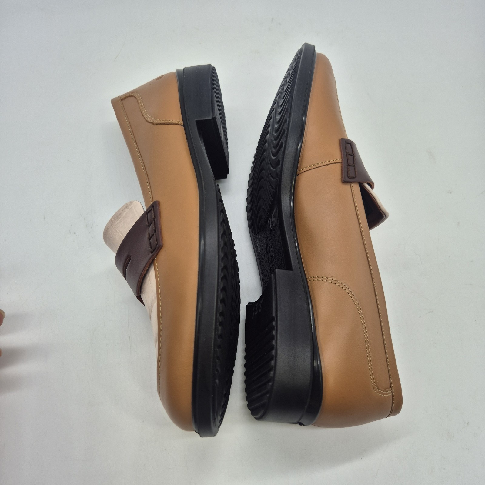 ECCO Women’s Loafers Size 39 Dress Classic 15 Leather Tan Preppy Stone Croc 311