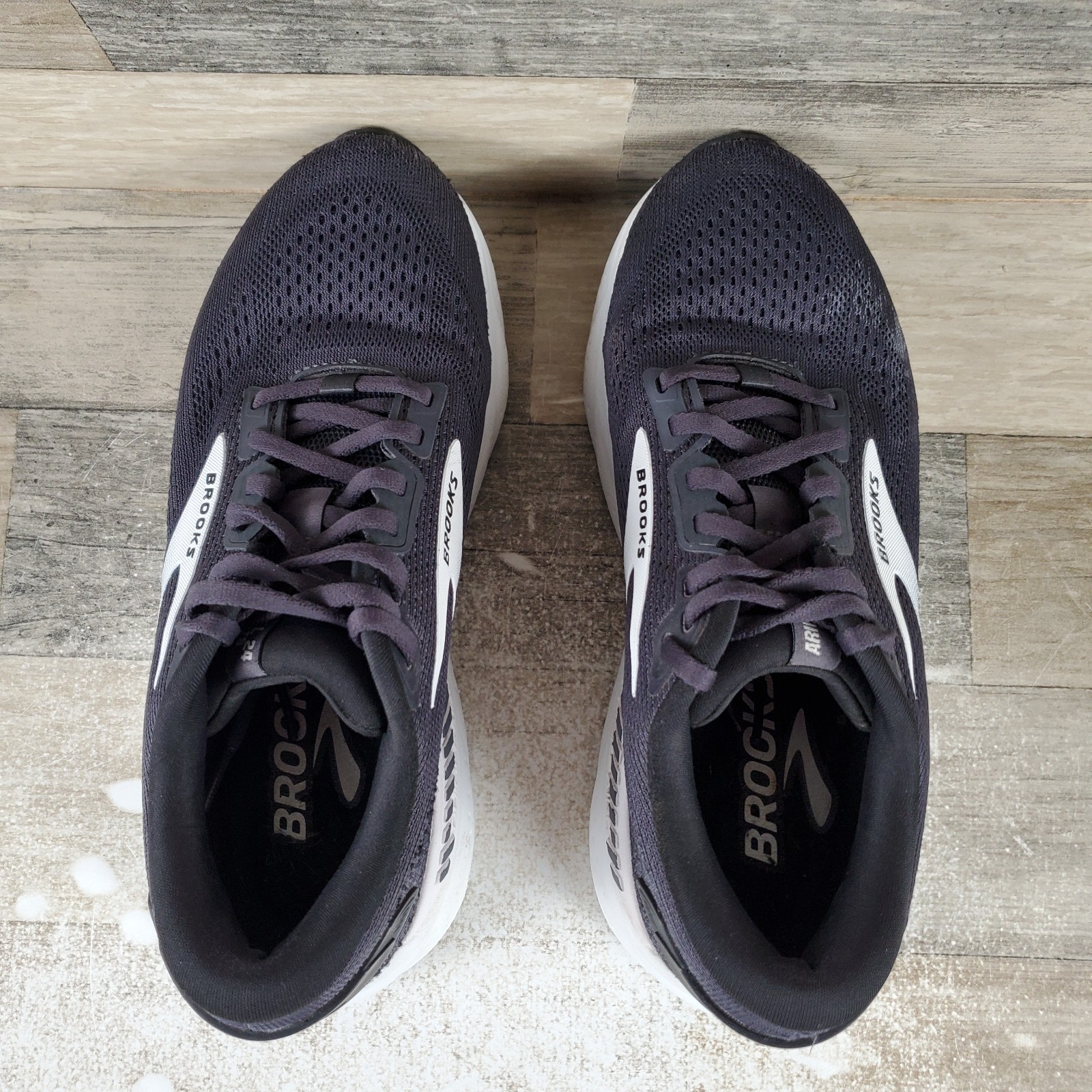 Brooks Ariel GTS 24 Womens Shoes Sz 8.5 B Running Ebony Black White Sneakers
