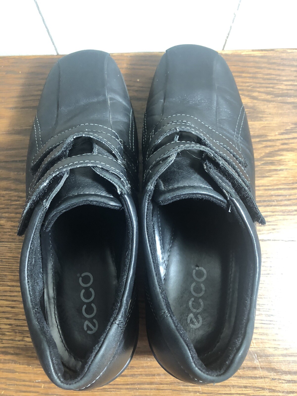 ECCO Black Leather 3-Strap Hook & Loop Comfort/Walking Shoe SIZE 36/5-5.5 Square