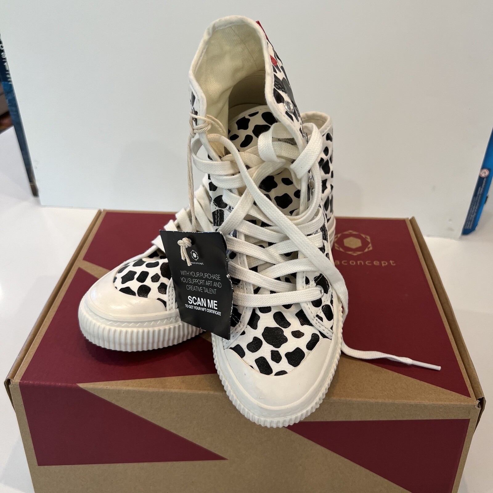 New Moa Concepts High Top Disney Sneakers Sz 37 / W6.5 / M5 Shoes Mickey Mouse