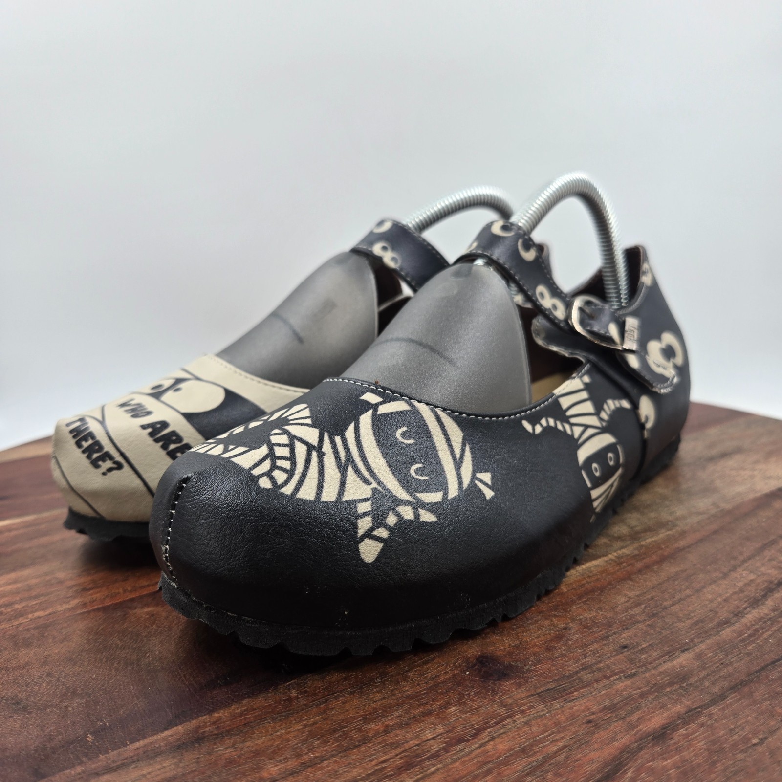Goby Mary Jane Shoes Womens 39 / 8.5 Black Beige Vegan Halloween Skeleton Loafer