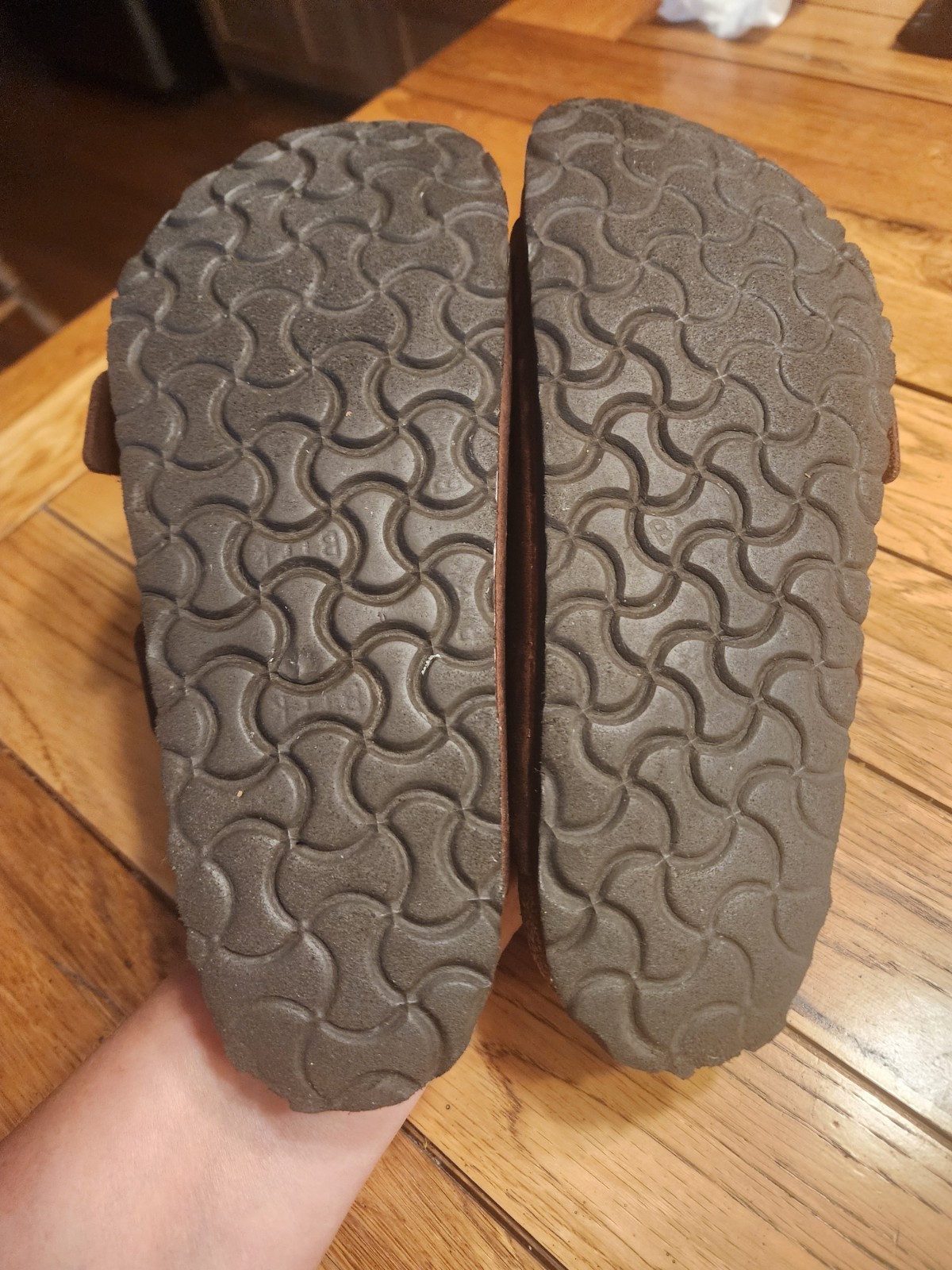 Birkenstock Arizona Soft Footbed Oiled Leather Sandals – Brown