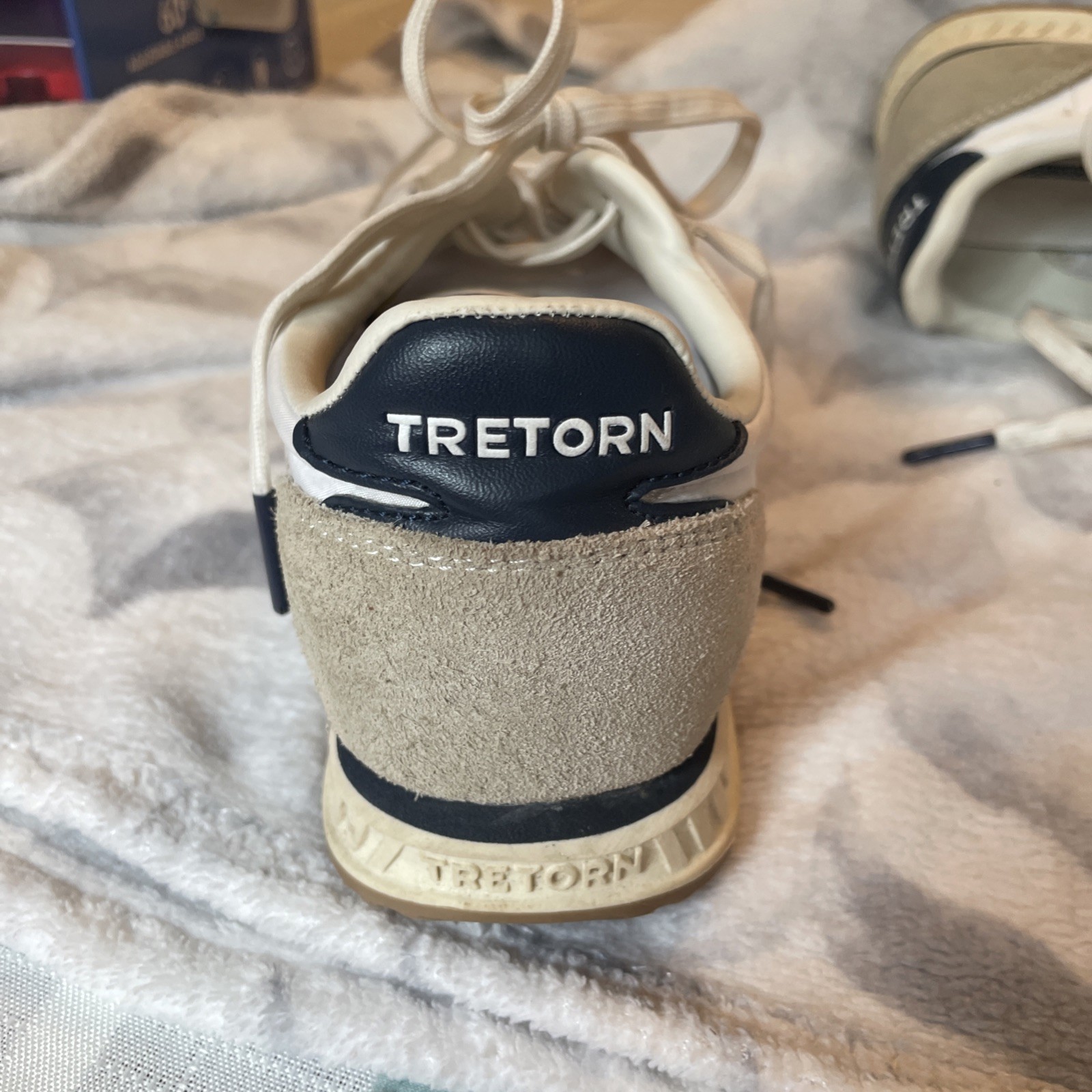 Tretorn Kristine Women’s Size 8M White with Blue Trim Used In Great Condition
