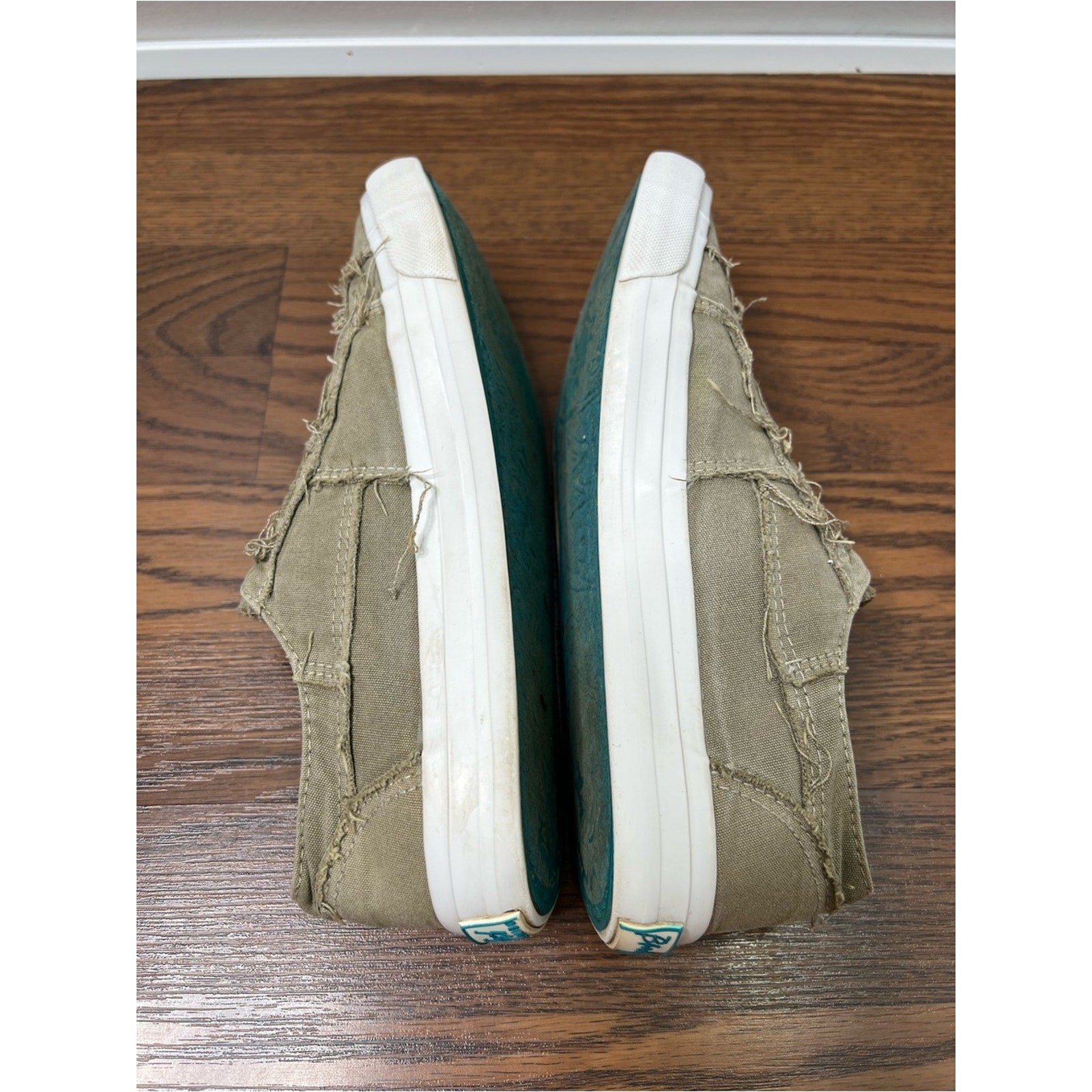 Blowfish Malibu Marley slip-on sneakers, distressed green size estimated 8.5