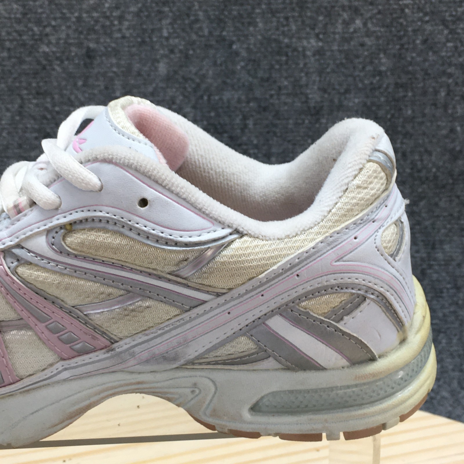 Athletic Works Shoes Womens 7 Anita 2 Sneakers White Pink Lace Up Sport 25266585