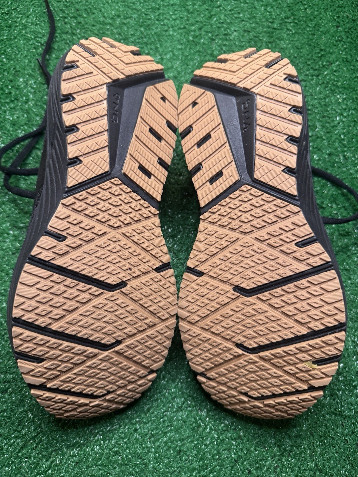Brooks Revel 7 Women’s Size 7.5 Running & Walking Shoe Black/gum