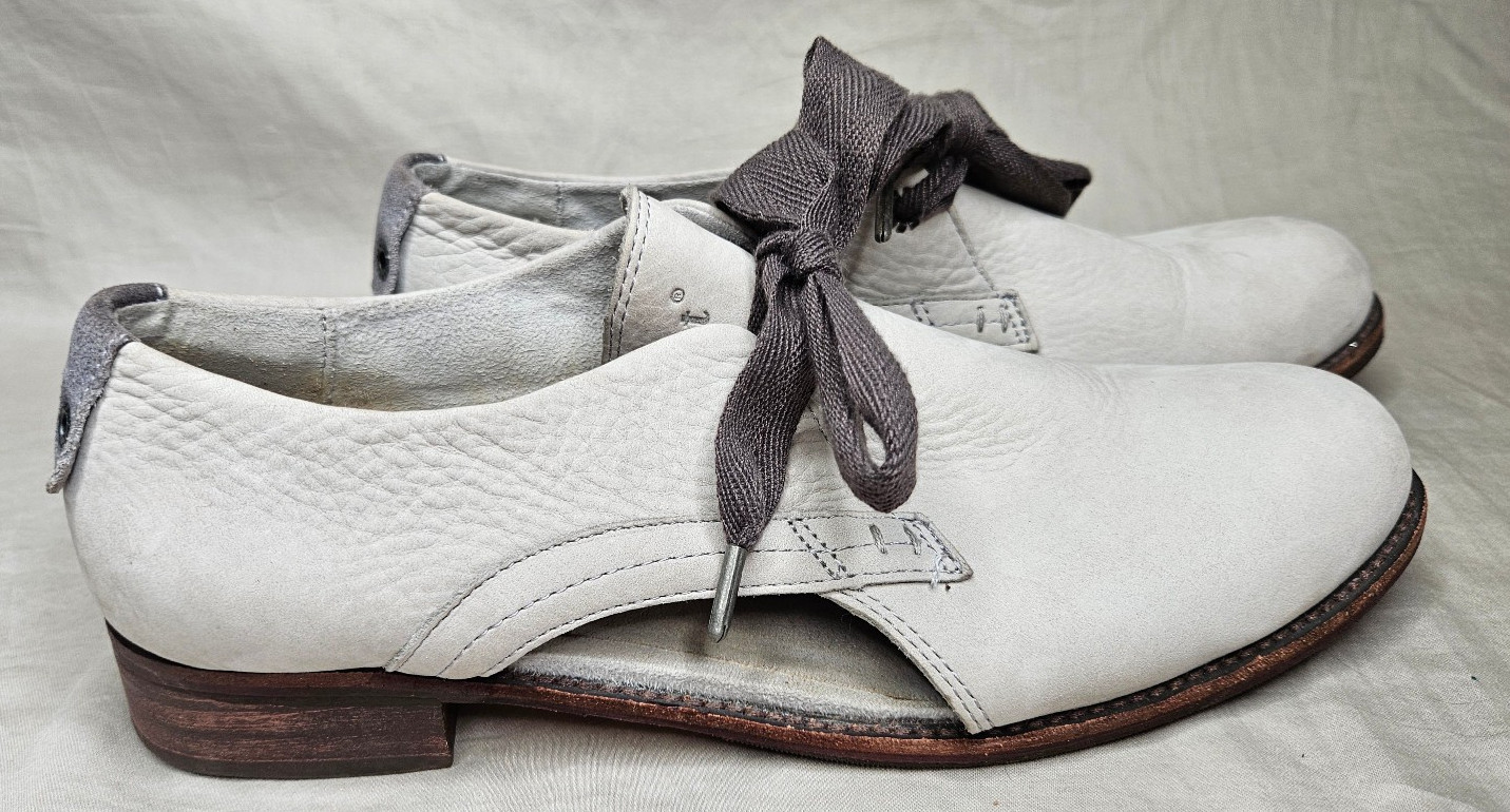 Caterpillar CAT Shoes Womens SZ 10 Gray Leather Bow Tie Cut Out Sides Round Toe