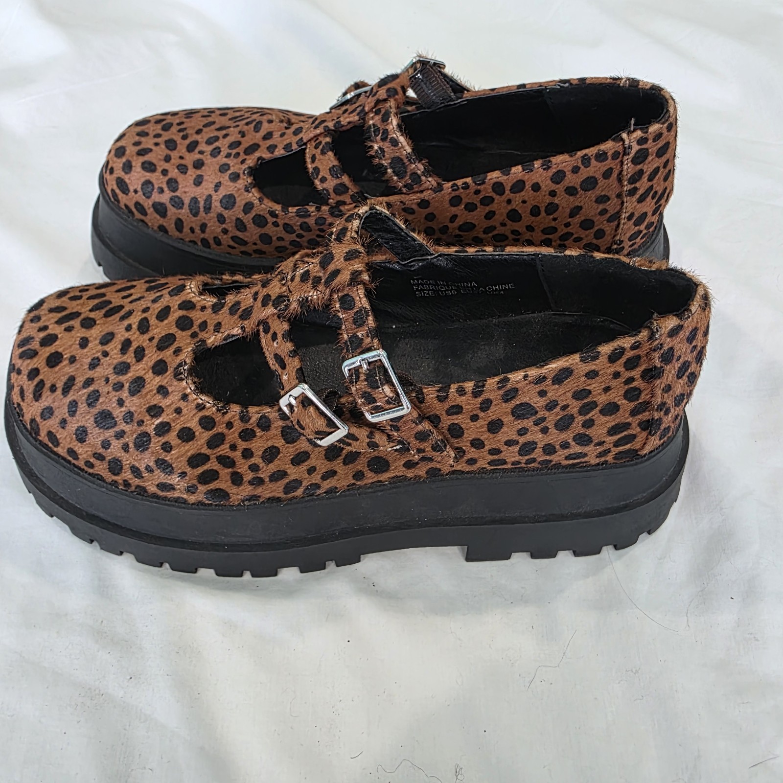 Urban Outfitters Faux Fur Chunky Animal Print Mary Janes Shoes Size 6 NWOB