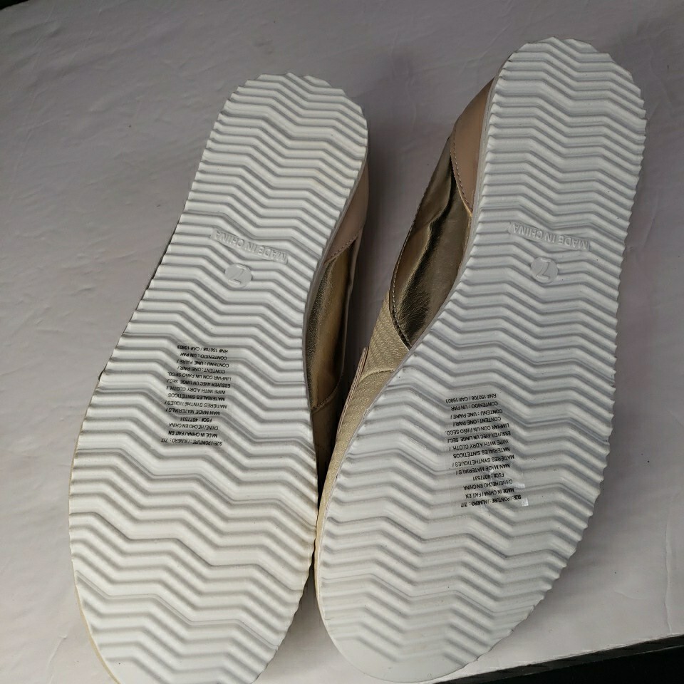 Avon Venus Cushion Walk Metallic Loafer Womens 7 Shoes New