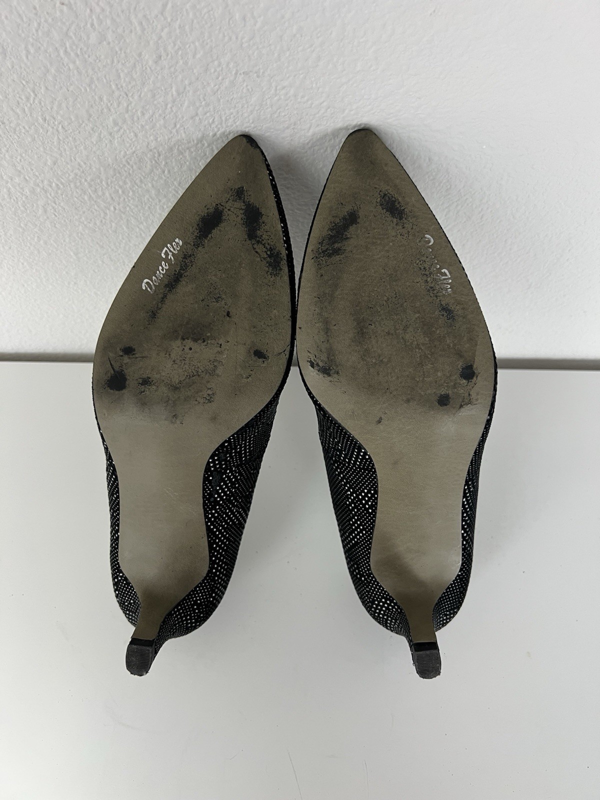 Easy Street Kitten Heels Womens 8.5M Black Textured Pointed Toe Pumps Comfort