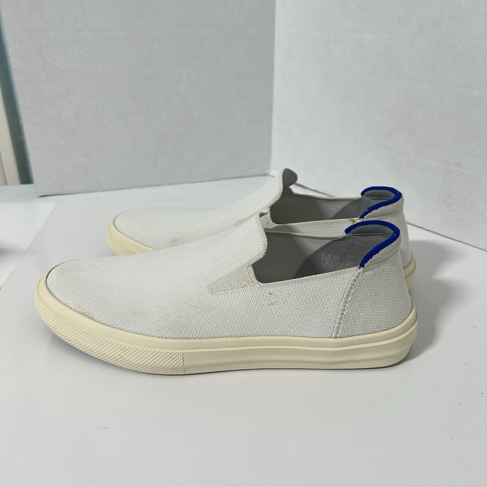 Rothy’s The City Slip On Sneaker Womens 9.5 White Blue Trim Knit Classic Comfort