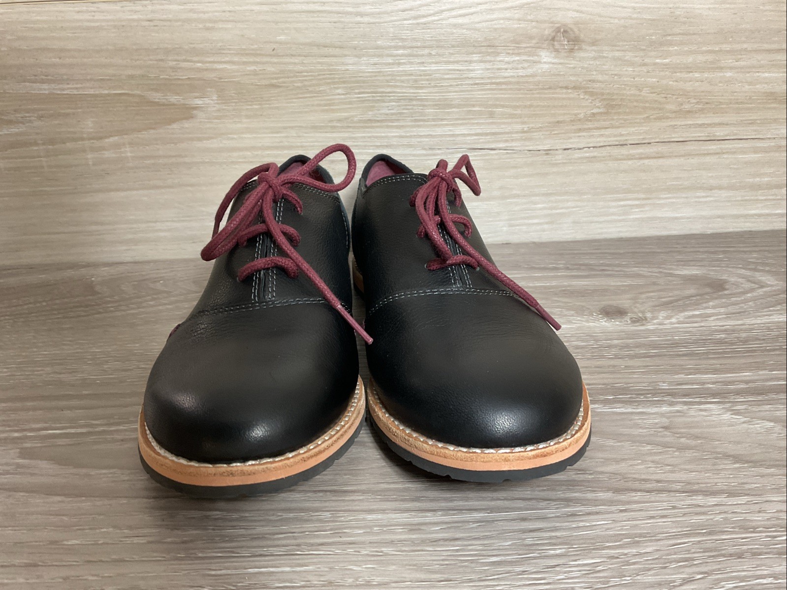 Ahnu Emery Womens Size 8 Black Casual Comfort Lace Up Oxford Shoes Leather