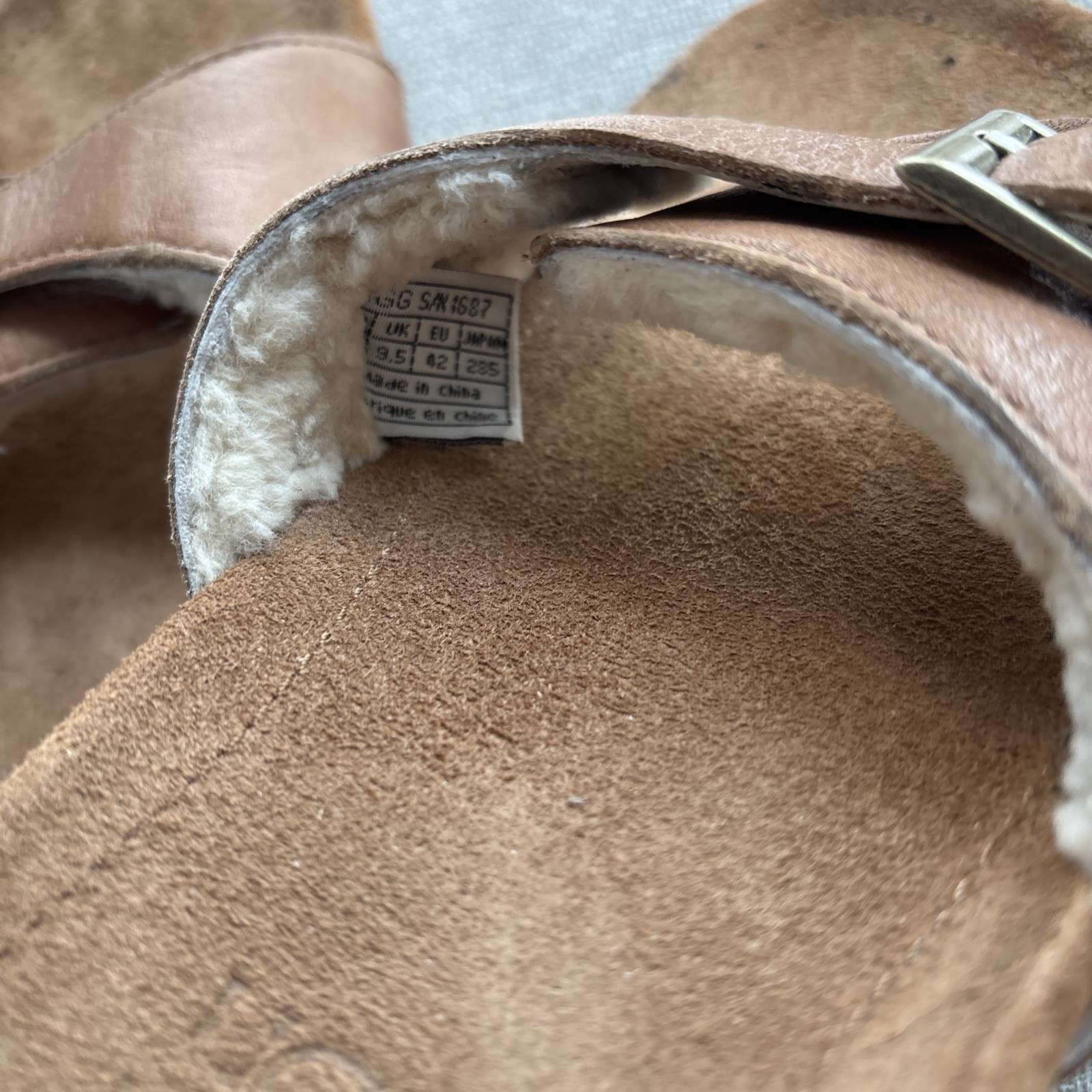 UGG Australia Nomad 1687 Women’s 11 Rust Leather Shearling Slide Sandals