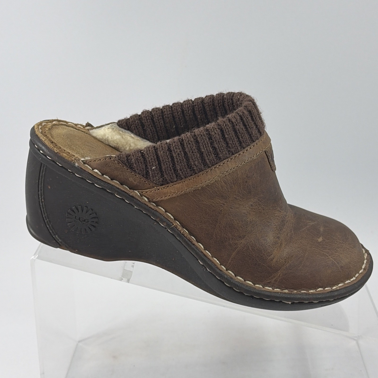 UGG Gael Leather Mule Clogs Women’s Size 6 Brown Slip On Comfort Shearling Lined