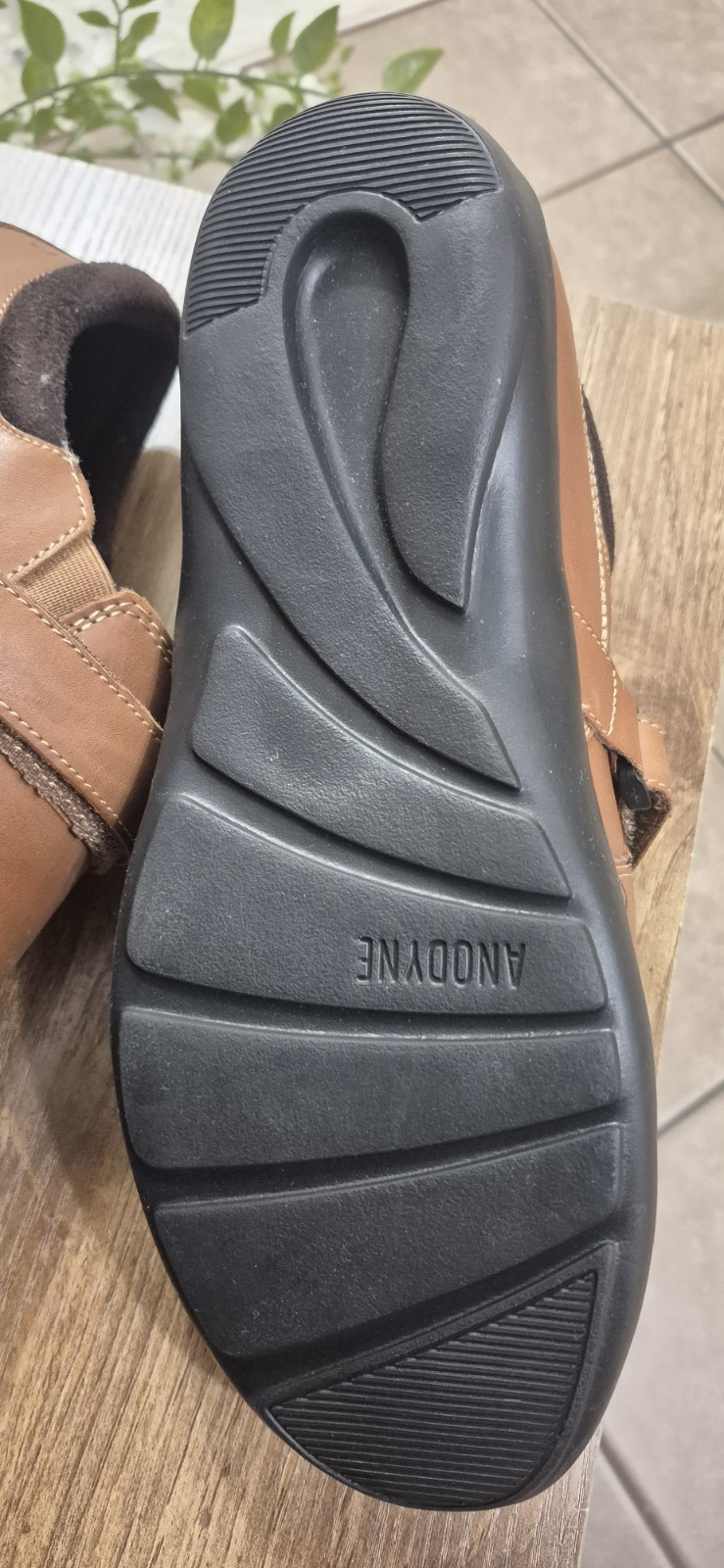 Anodyne No. 51 Women’s Casual Dress Shoes in the Cognac Color 9W