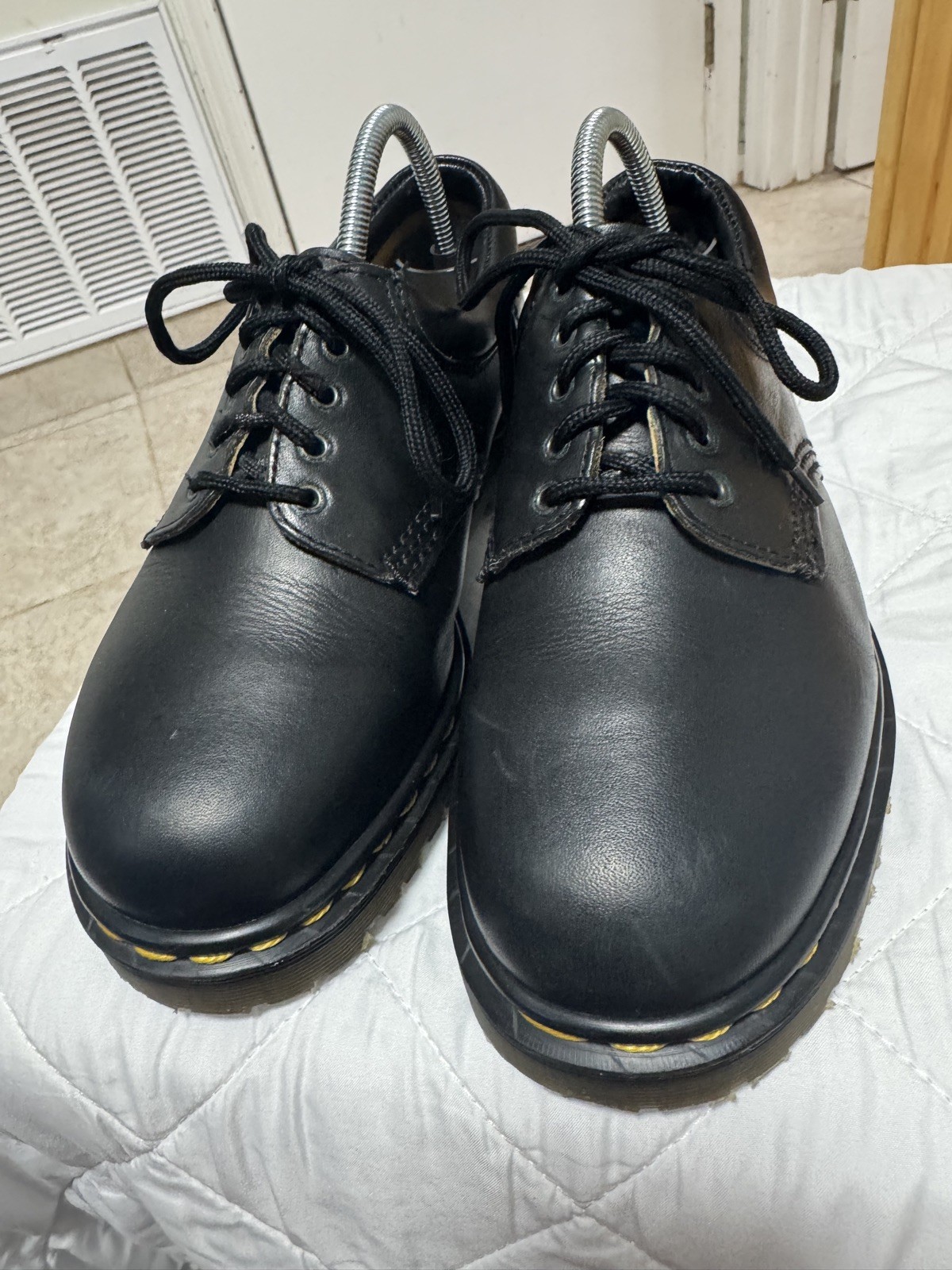 Doc Marten Vintage AW04 Size 4 UK (women us 6) Made In England Shoes 8053