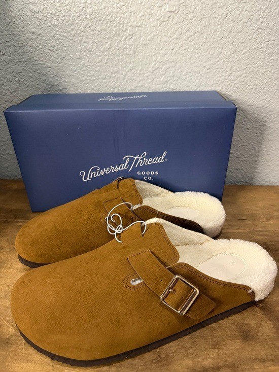 Universal Thread Chestnut Brown Suede like Mule Clogs with Cream Lining size 12