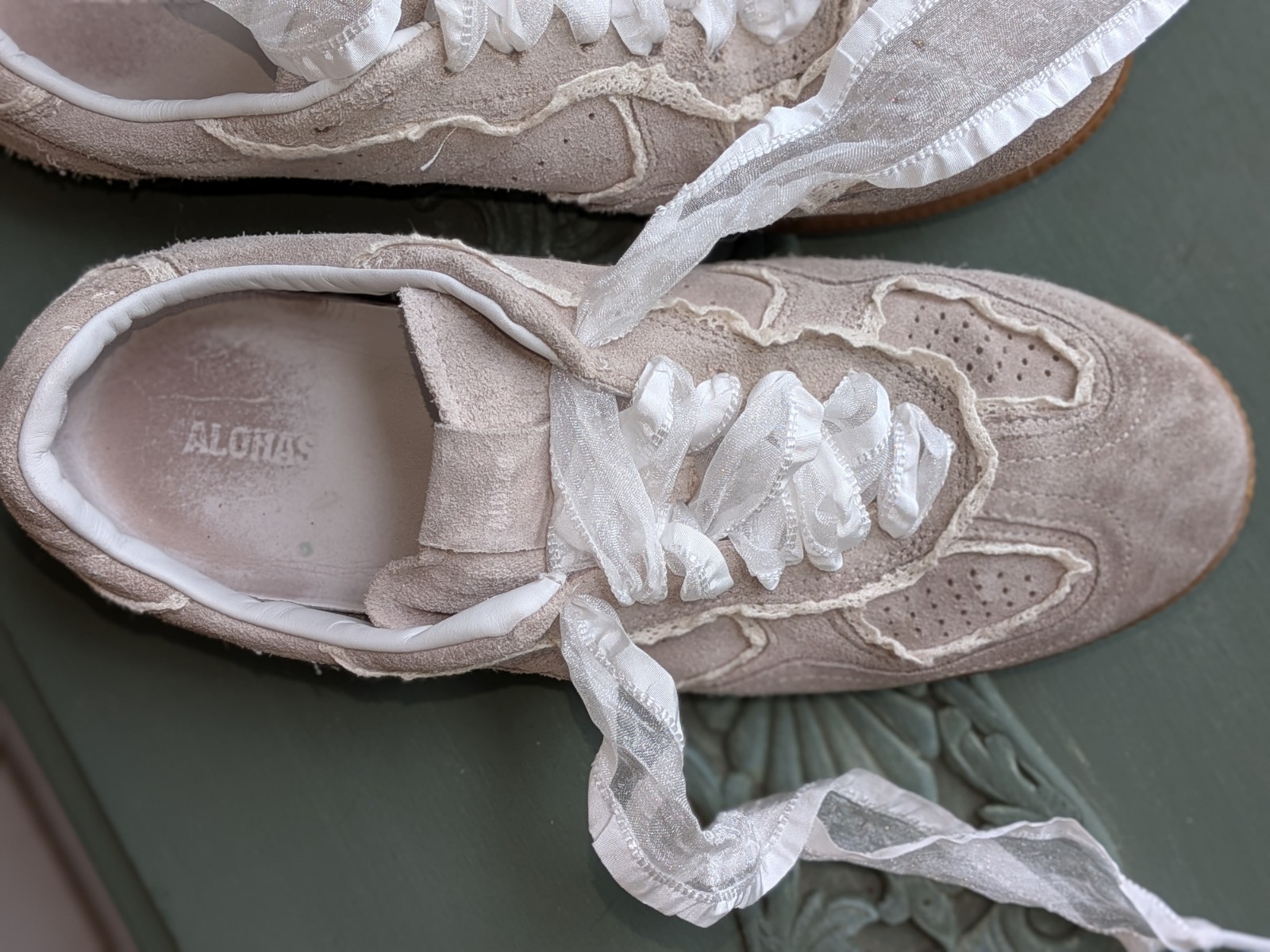 PO Alohas TB.490 Rife Crochet Cream Neutral Sneakers Womens Size 8 / 8.5 Euro 39