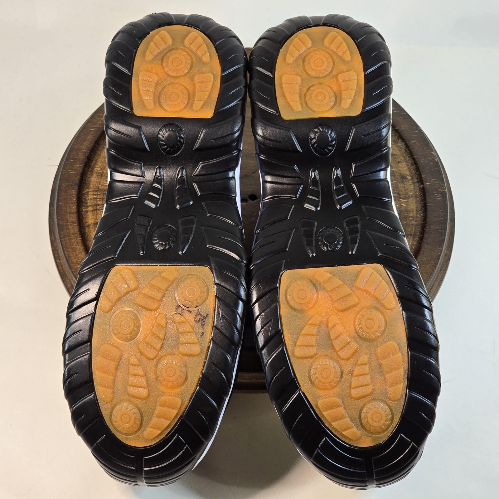 ComfortWear Shoes Womens Size 8 Slip On Lightweight Walking Sneakers