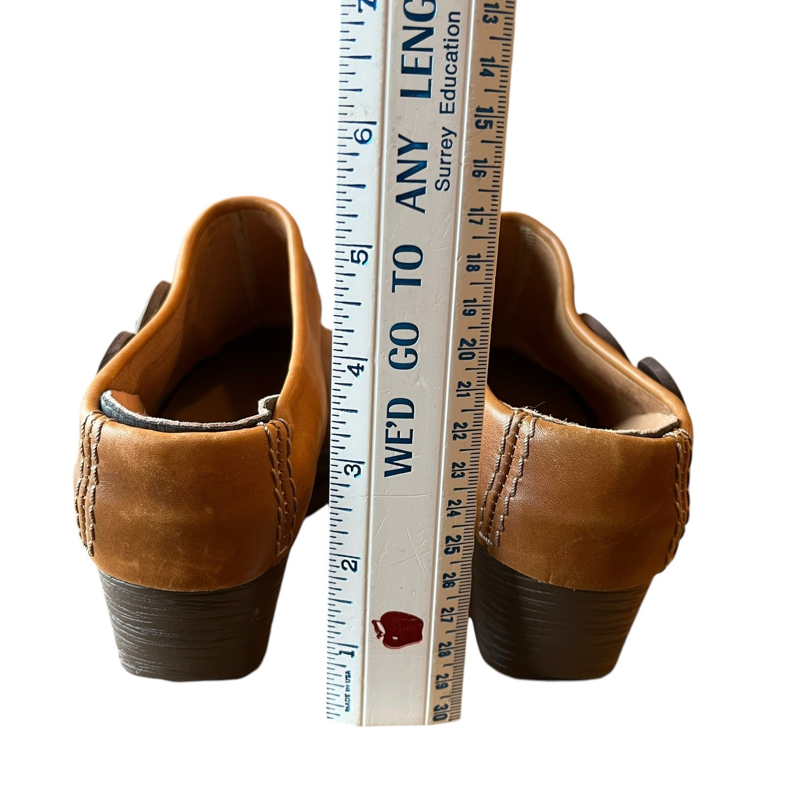 Sanita Nikolette Clogs Mules Women’s Size 36 Tan Leather Button Detail Comfort