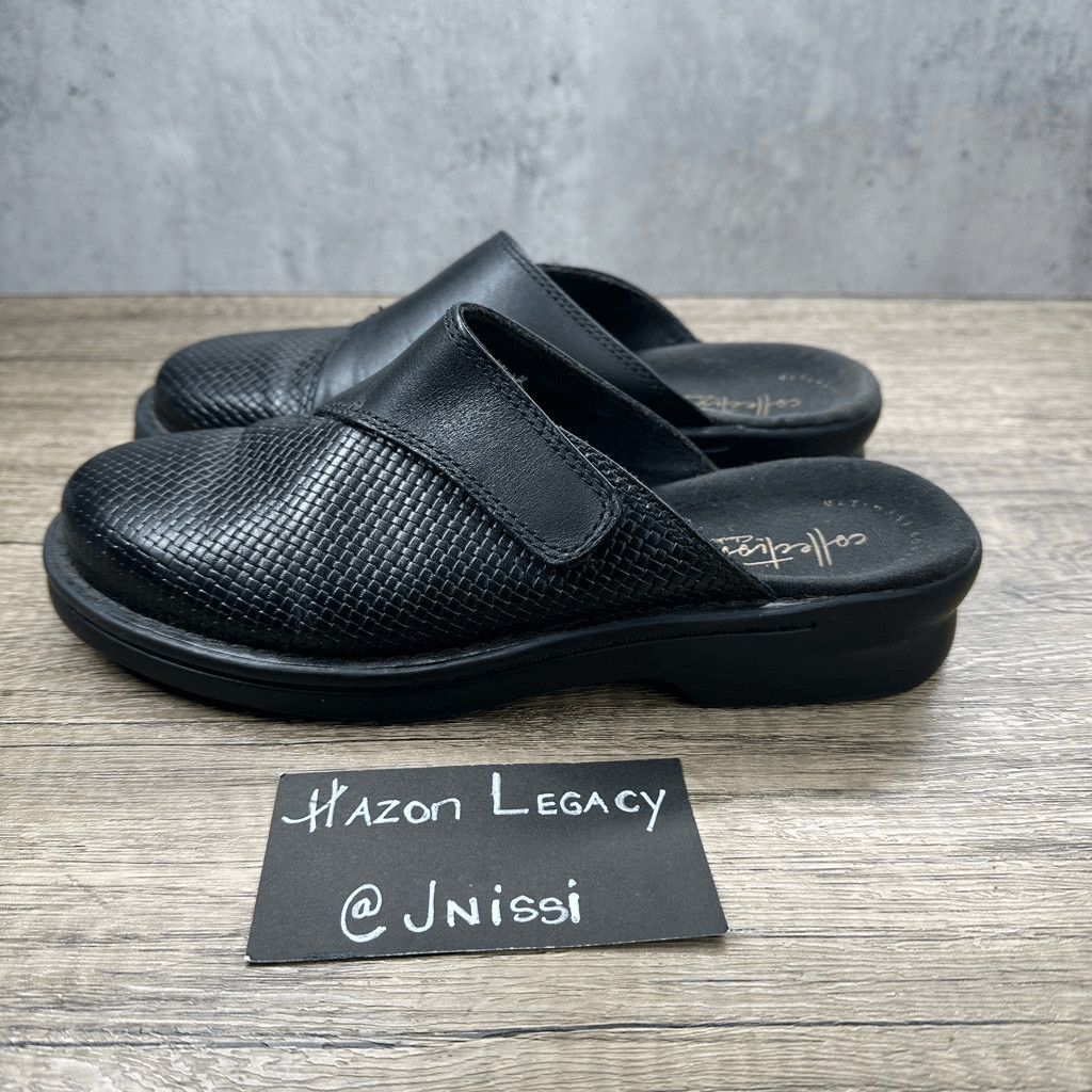 Clarks~Women’s~”Patty Tayna”~Black Leather Textured Vamp Mules~Size 7