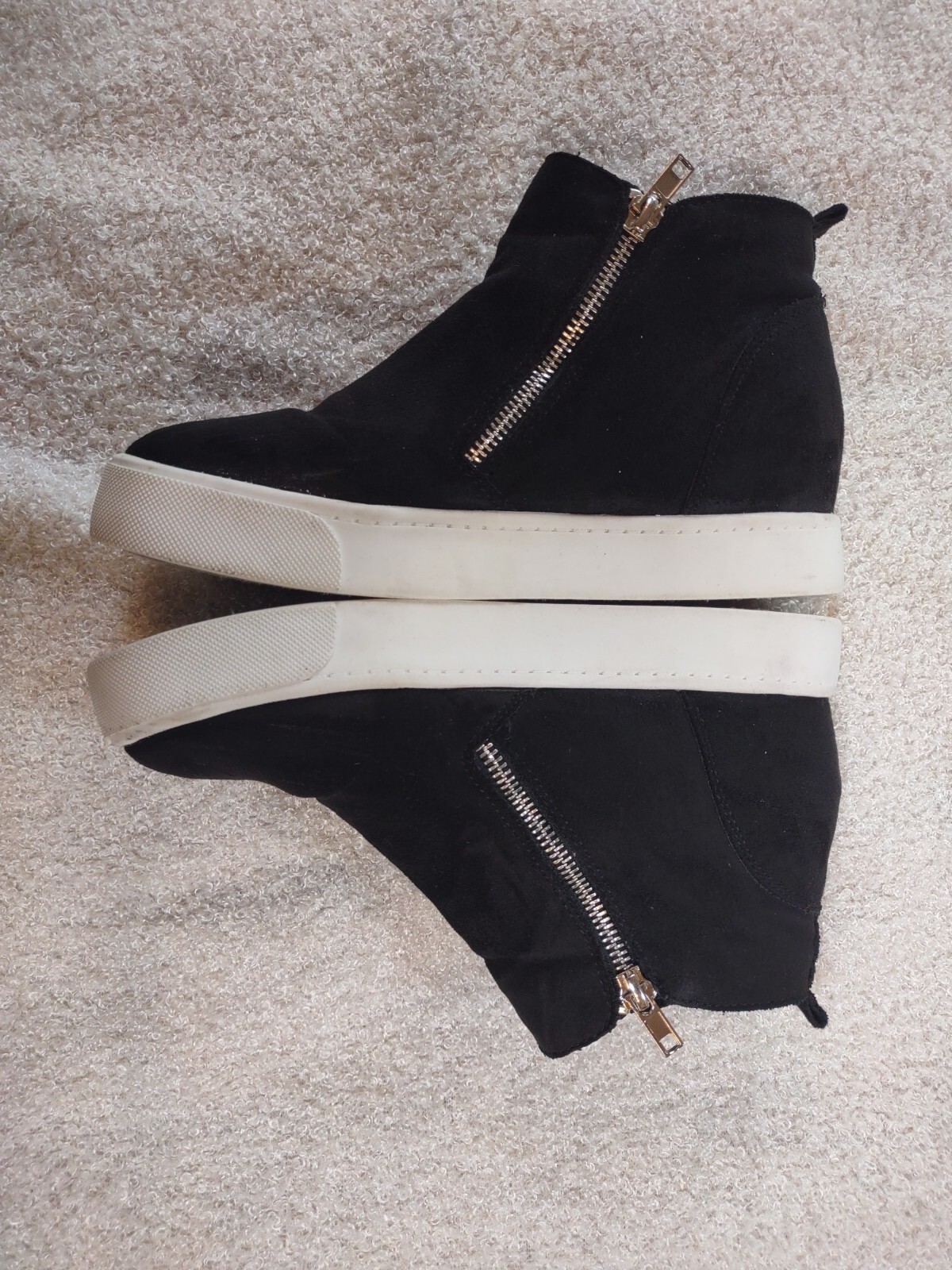 Soda Womens Taylor Nubuck Hight Top Slip On Fashion Sneakers Sz 8.5 Euc