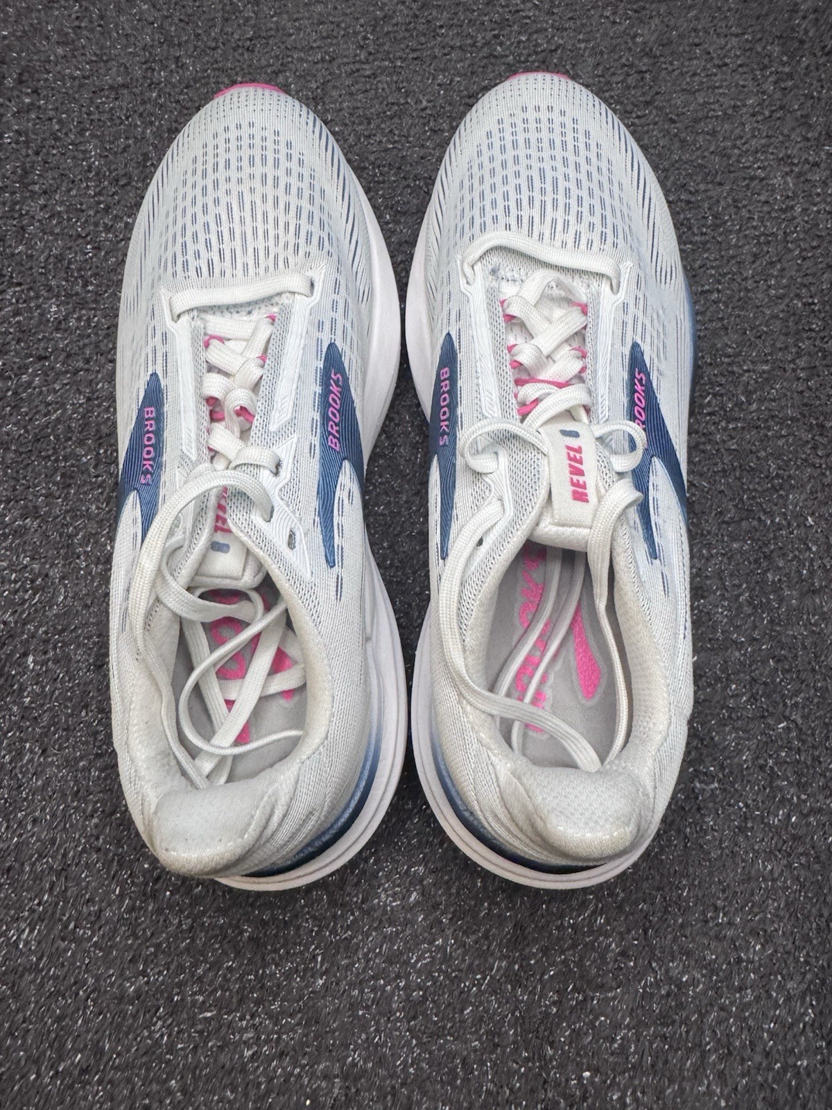 Brooks Revel 8 Women’s Size 8 Running & Walking Shoe White/Moonlight/Pink