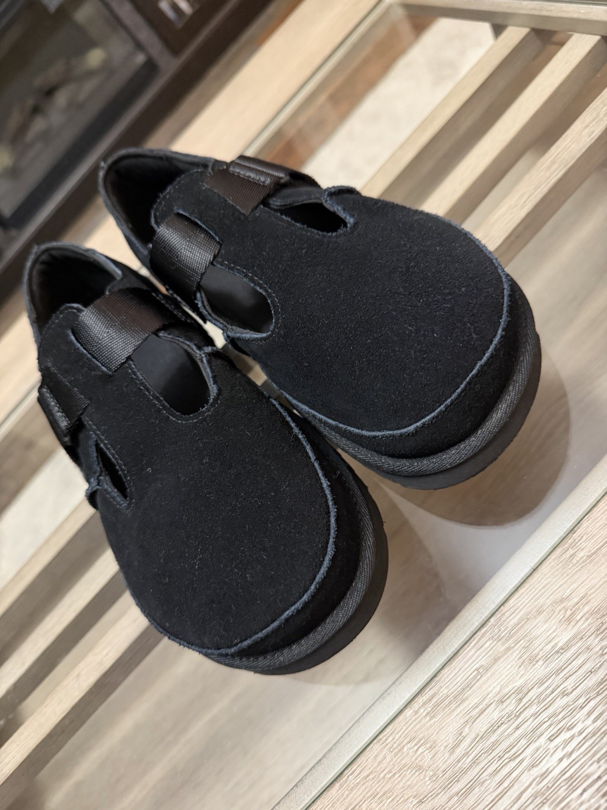 UGG Goldenstar Mary Jane Clog Size 9