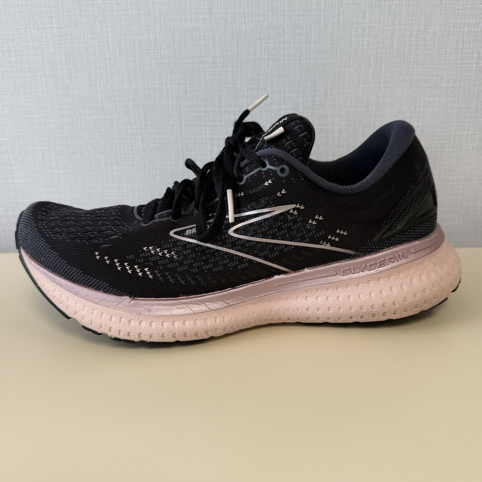 Brooks Glycerin GTS 19 Running Shoes Women’s 8.5 B Cushioned Trainer Black Pink