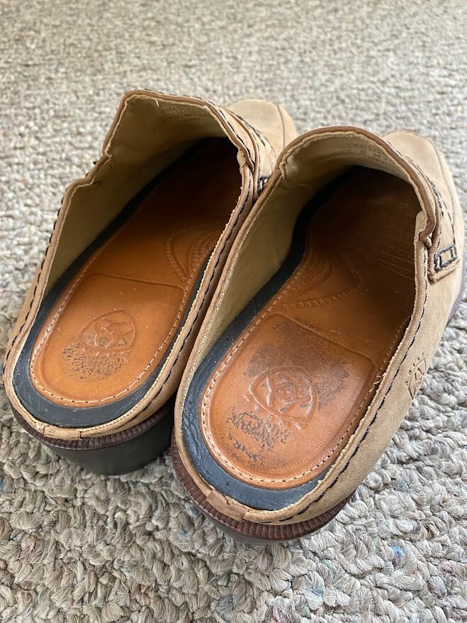 ARIAT Women’s Clogs Shoes Tan Leather Mules Western size 8