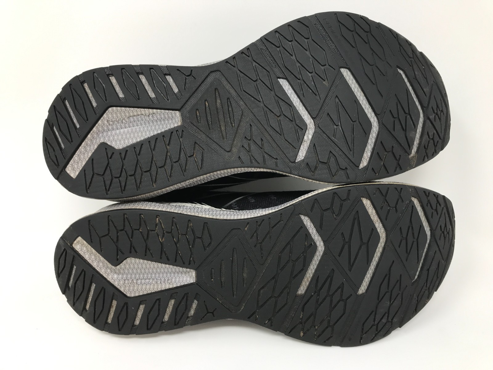 Brooks 1203841B039 Levitate GTS 6 GuideRails DNA AMP Running Women 9 Black Shoes
