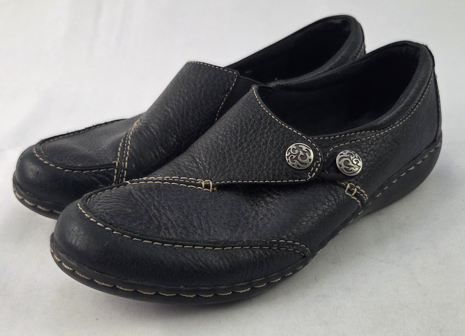 Clarks Women’s Loafers Size 8.5N Black Leather Slip On Comfort Shoes